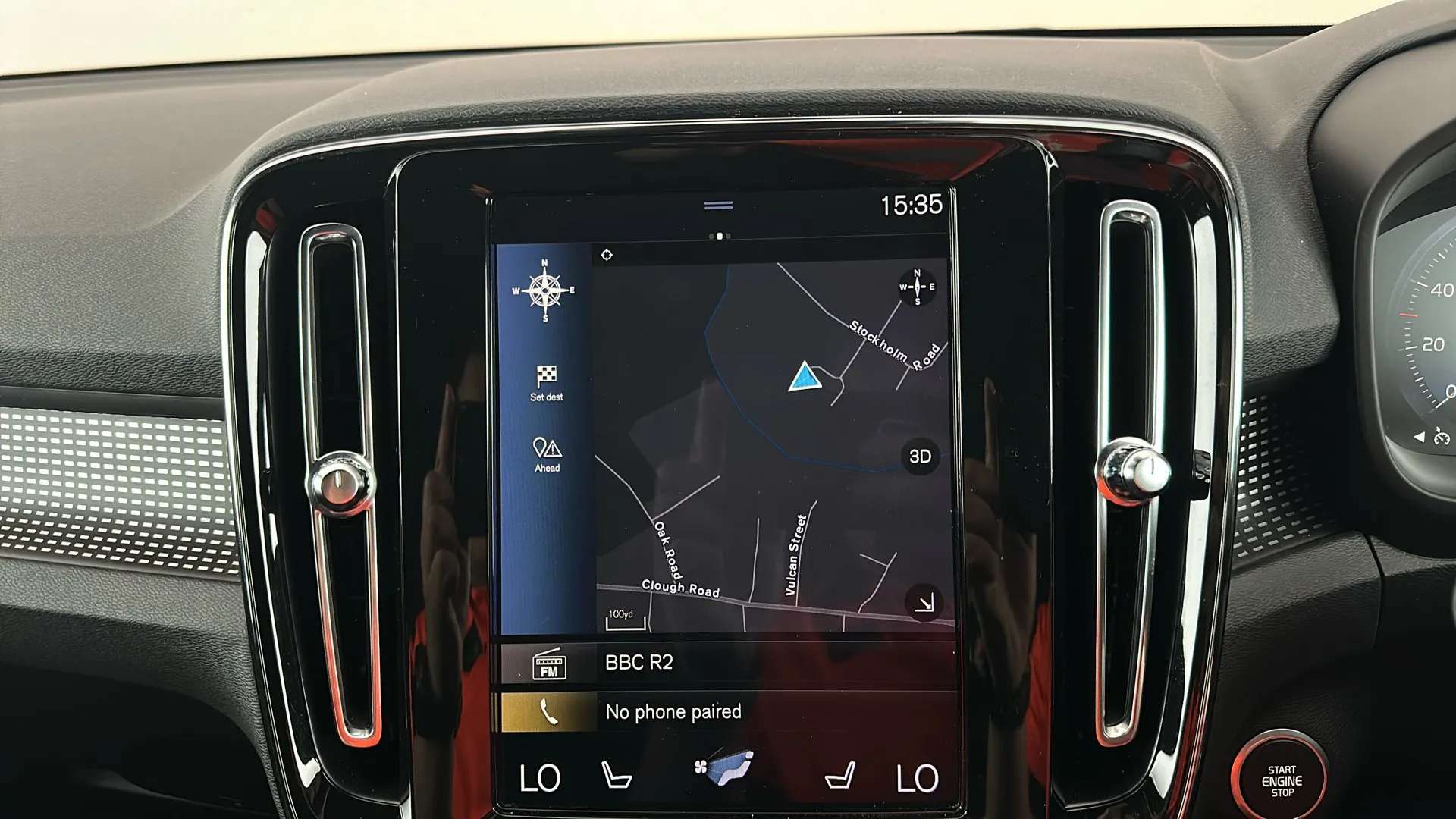 2020 VOLVO XC40 2020 VOLVO XC40