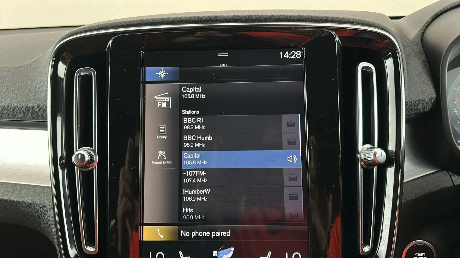 2020 VOLVO XC40 2020 VOLVO XC40