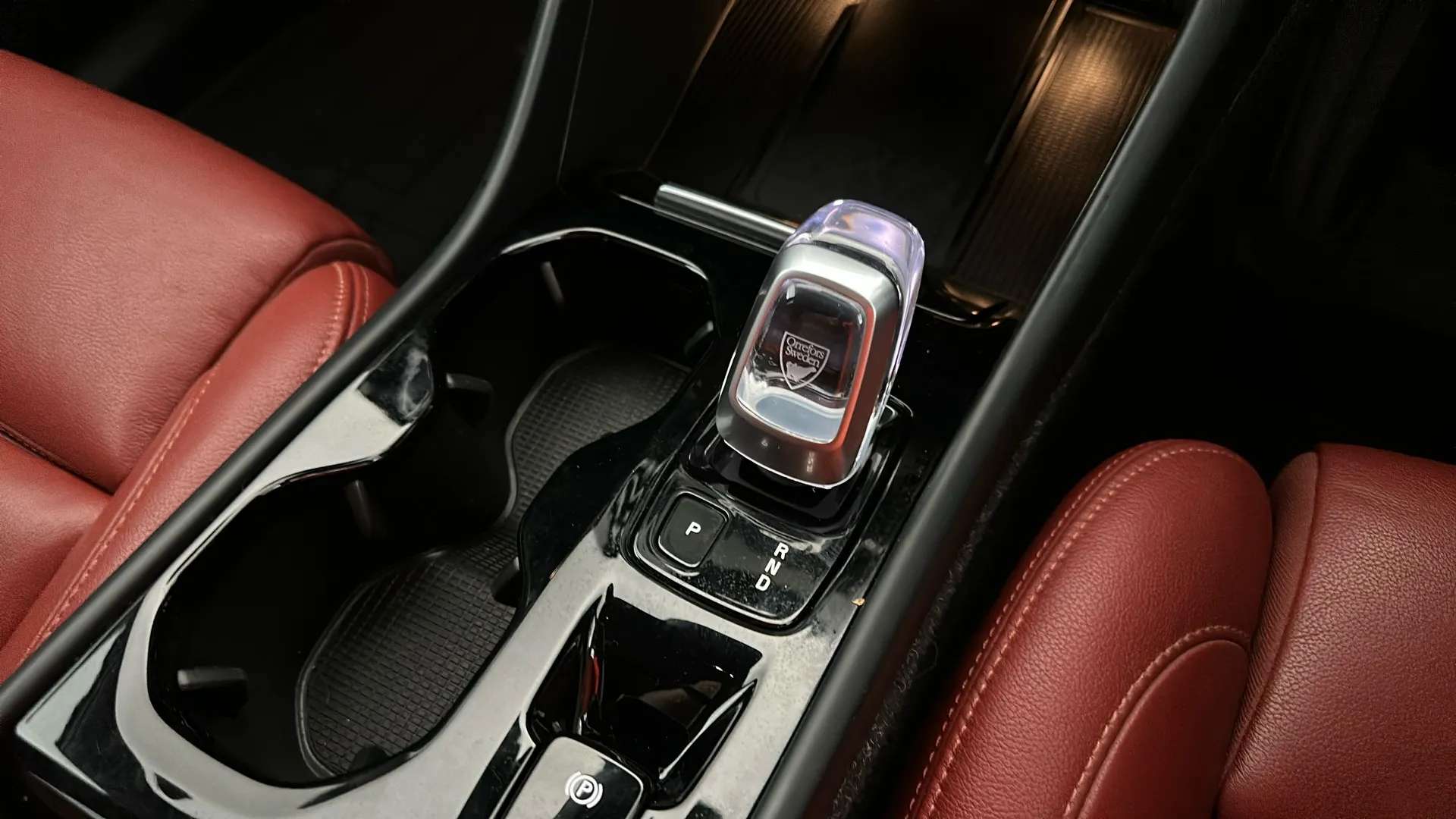 2020 VOLVO XC40 2020 VOLVO XC40