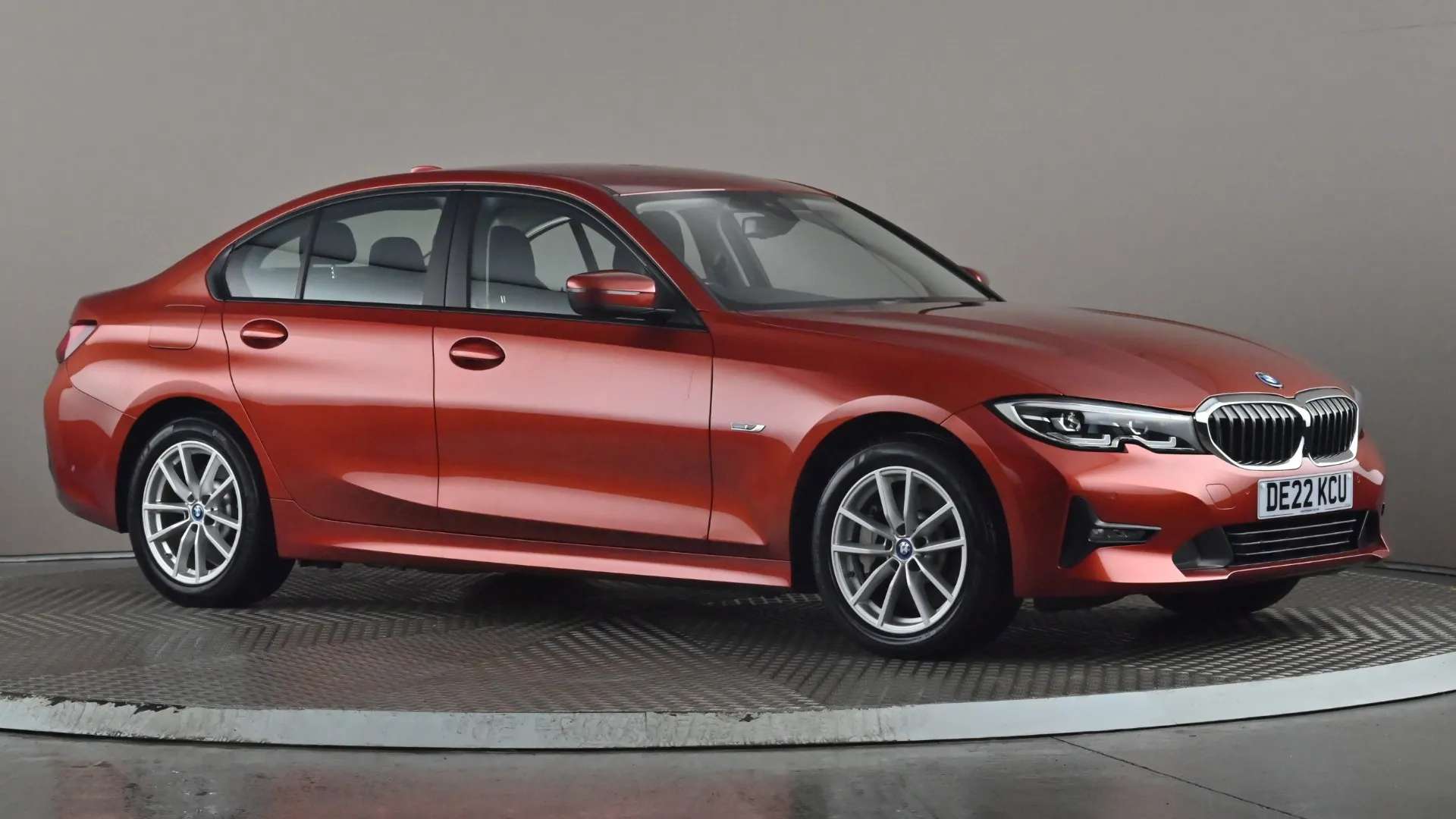 A 2022 BMW 3 SERIES 330e SE Pro Step Auto A 2022 BMW 3 SERIES 330e SE Pro Step Auto