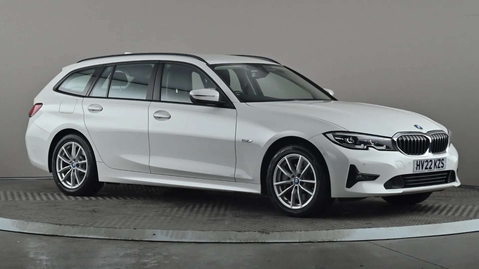 A 2022 BMW 3 SERIES 330e SE Pro Step Auto A 2022 BMW 3 SERIES 330e SE Pro Step Auto