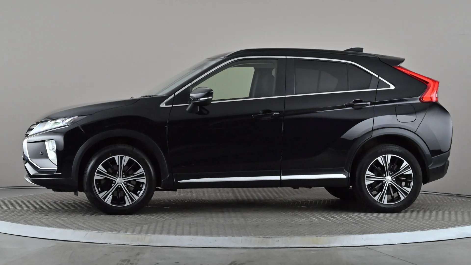 A 2018 MITSUBISHI ECLIPSE CROSS 1.5 3 A 2018 MITSUBISHI ECLIPSE CROSS 1.5 3