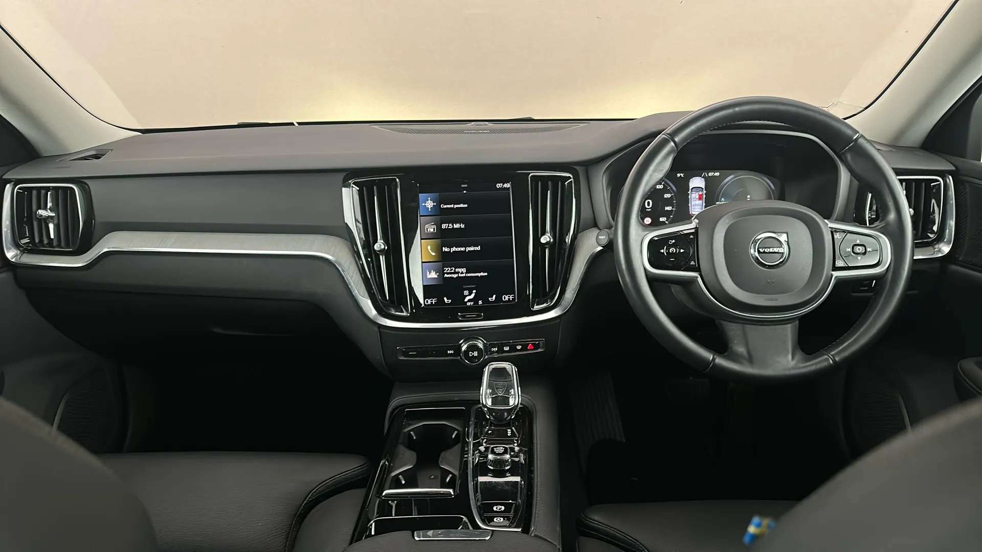 2021 VOLVO V60 2021 VOLVO V60
