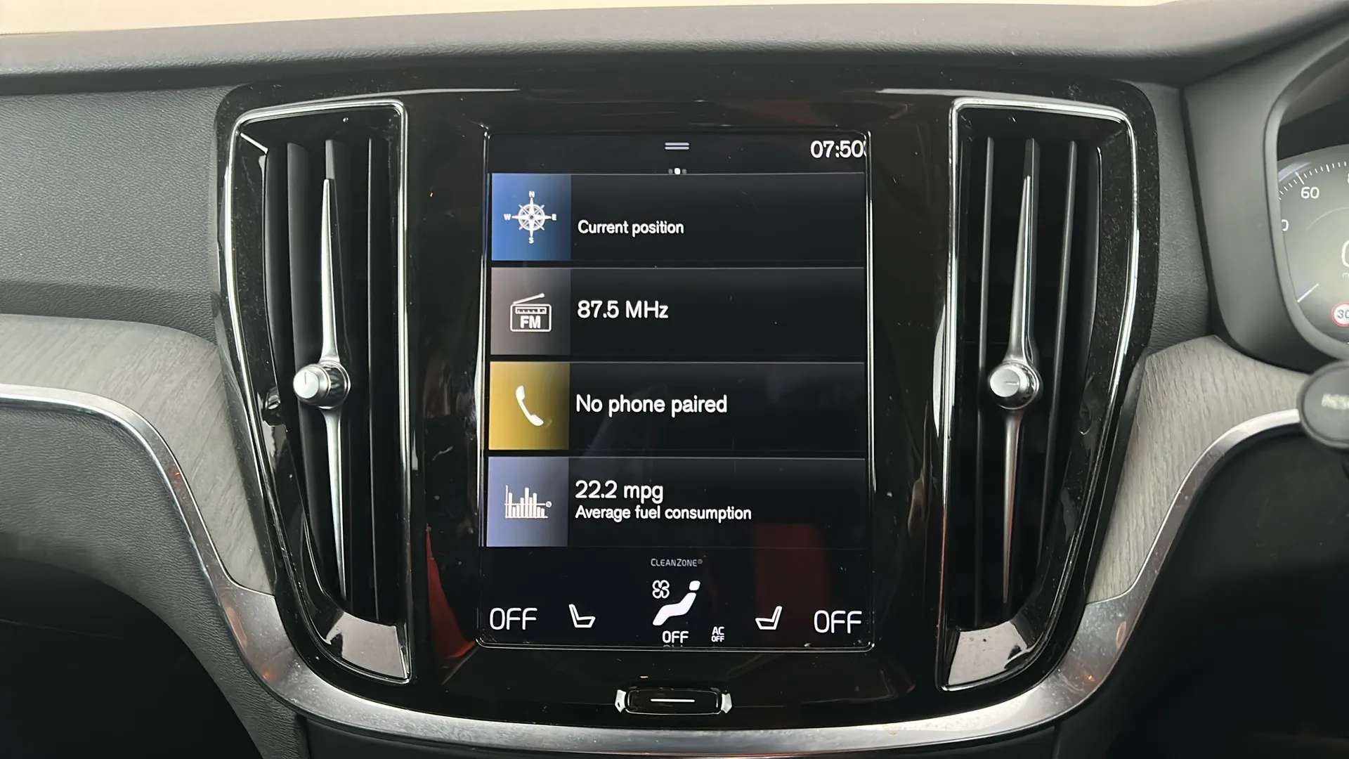 2021 VOLVO V60 2021 VOLVO V60