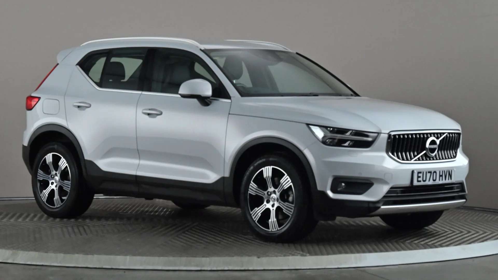A 2020 VOLVO XC40 2.0 B4P Inscription AWD Auto A 2020 VOLVO XC40 2.0 B4P Inscription AWD Auto
