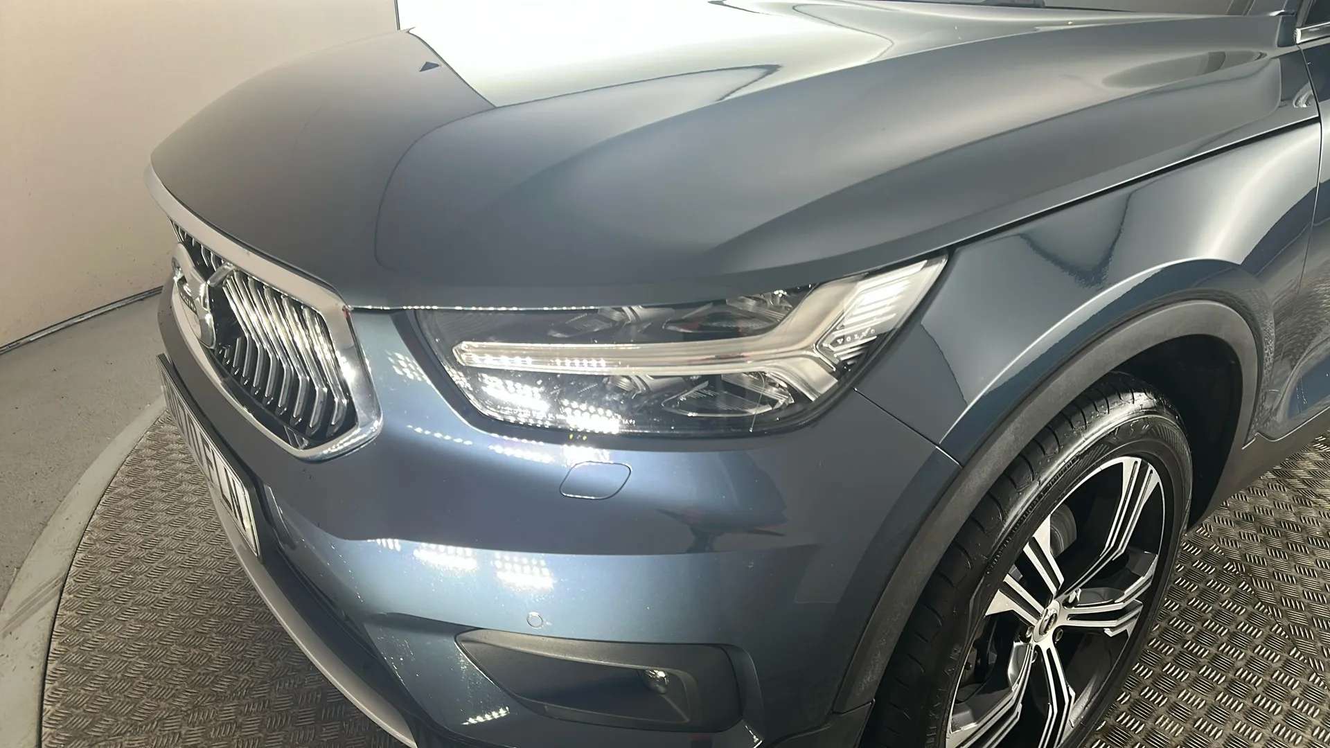 2020 VOLVO XC40 2020 VOLVO XC40