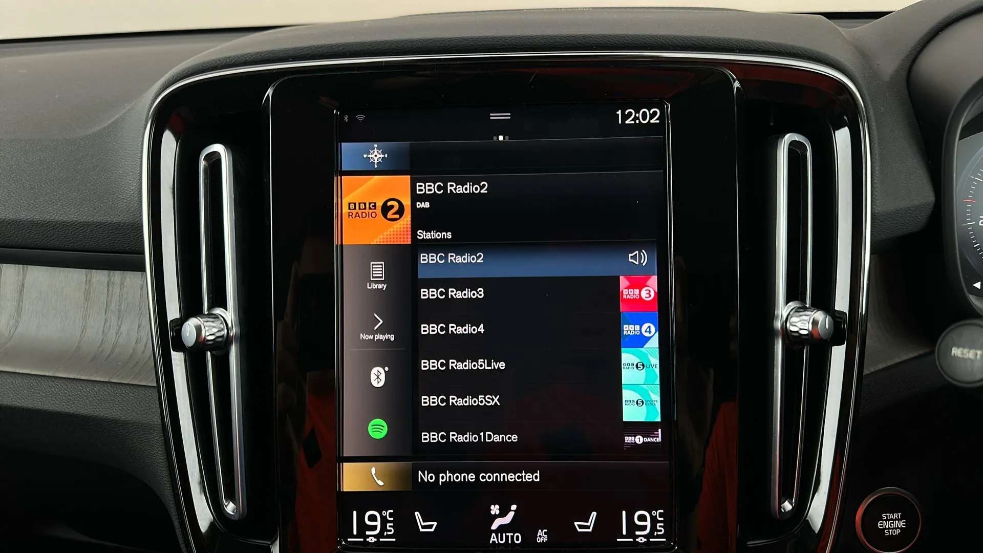2021 VOLVO XC40 2021 VOLVO XC40