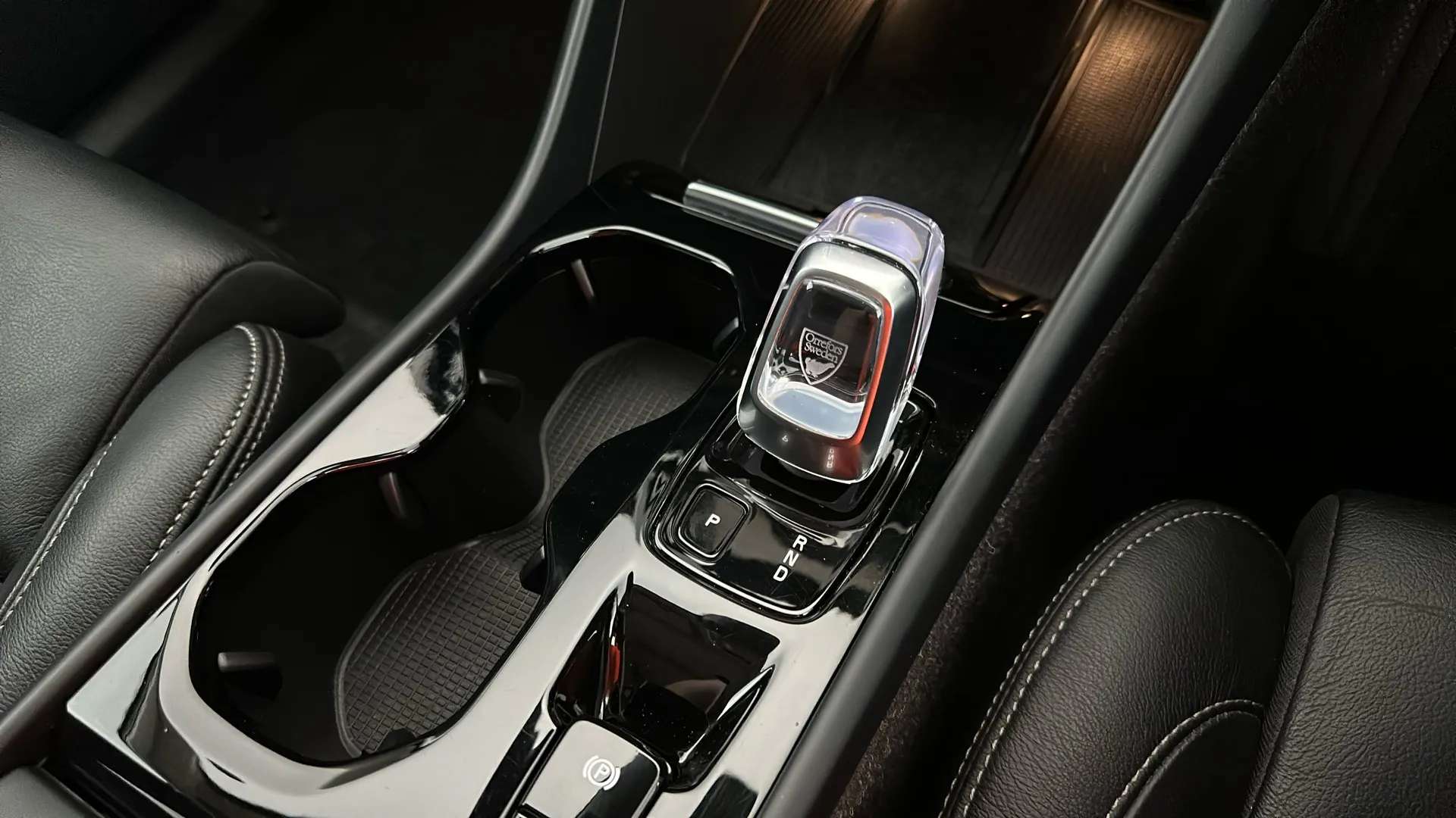 2021 VOLVO XC40 2021 VOLVO XC40