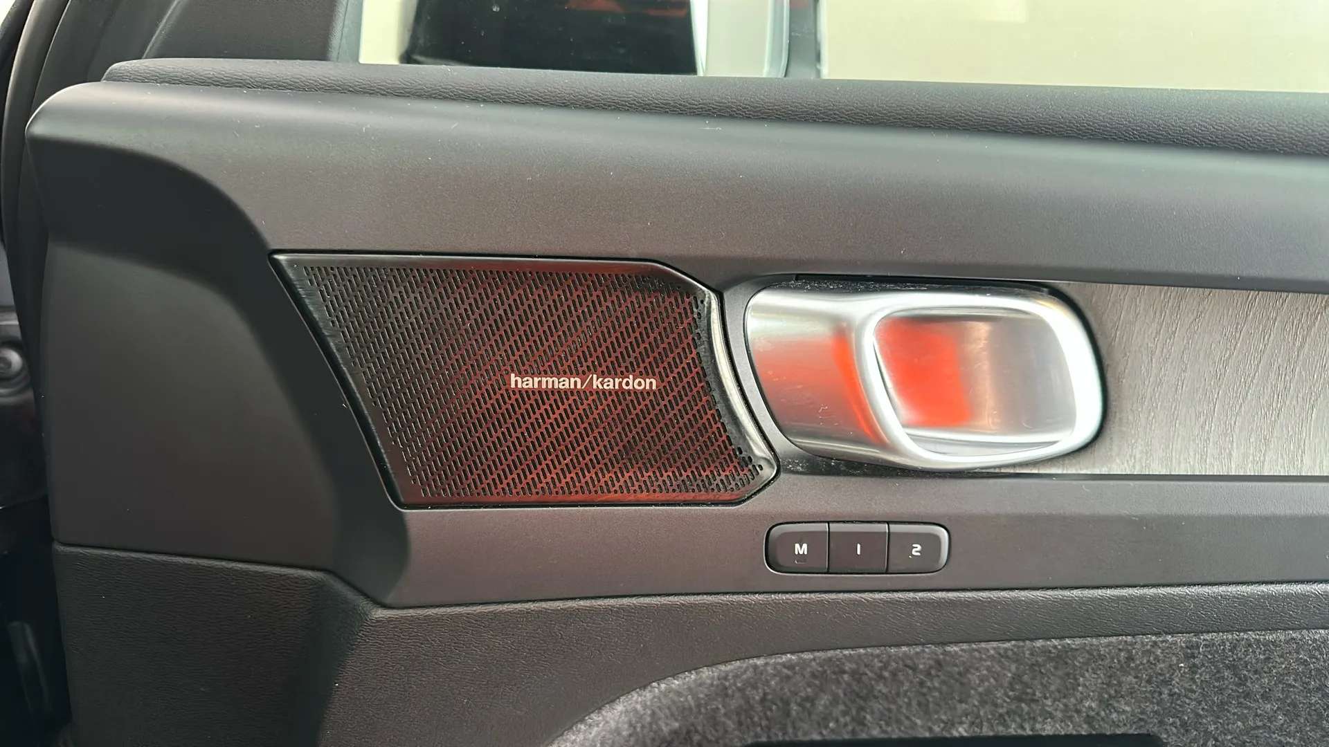 2021 VOLVO XC40 2021 VOLVO XC40