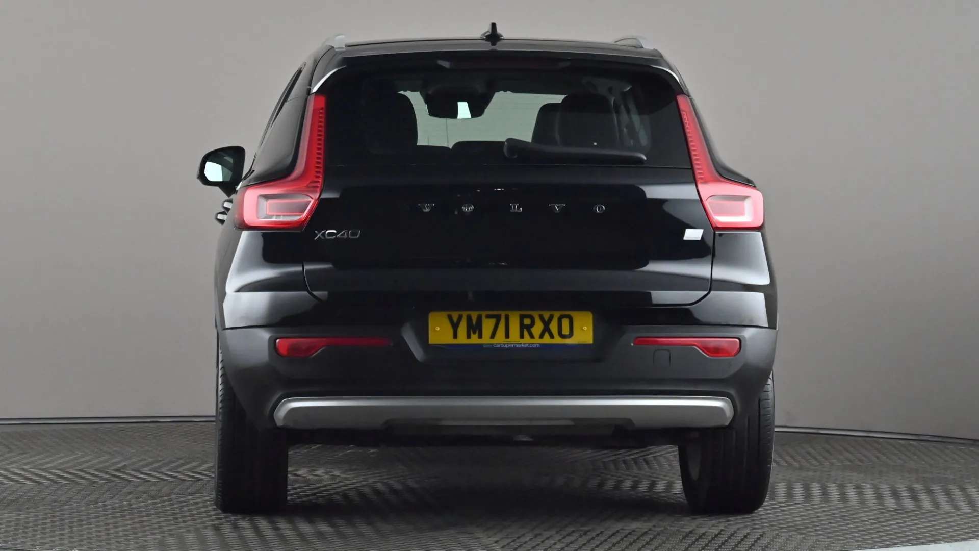 2022 VOLVO XC40 2022 VOLVO XC40