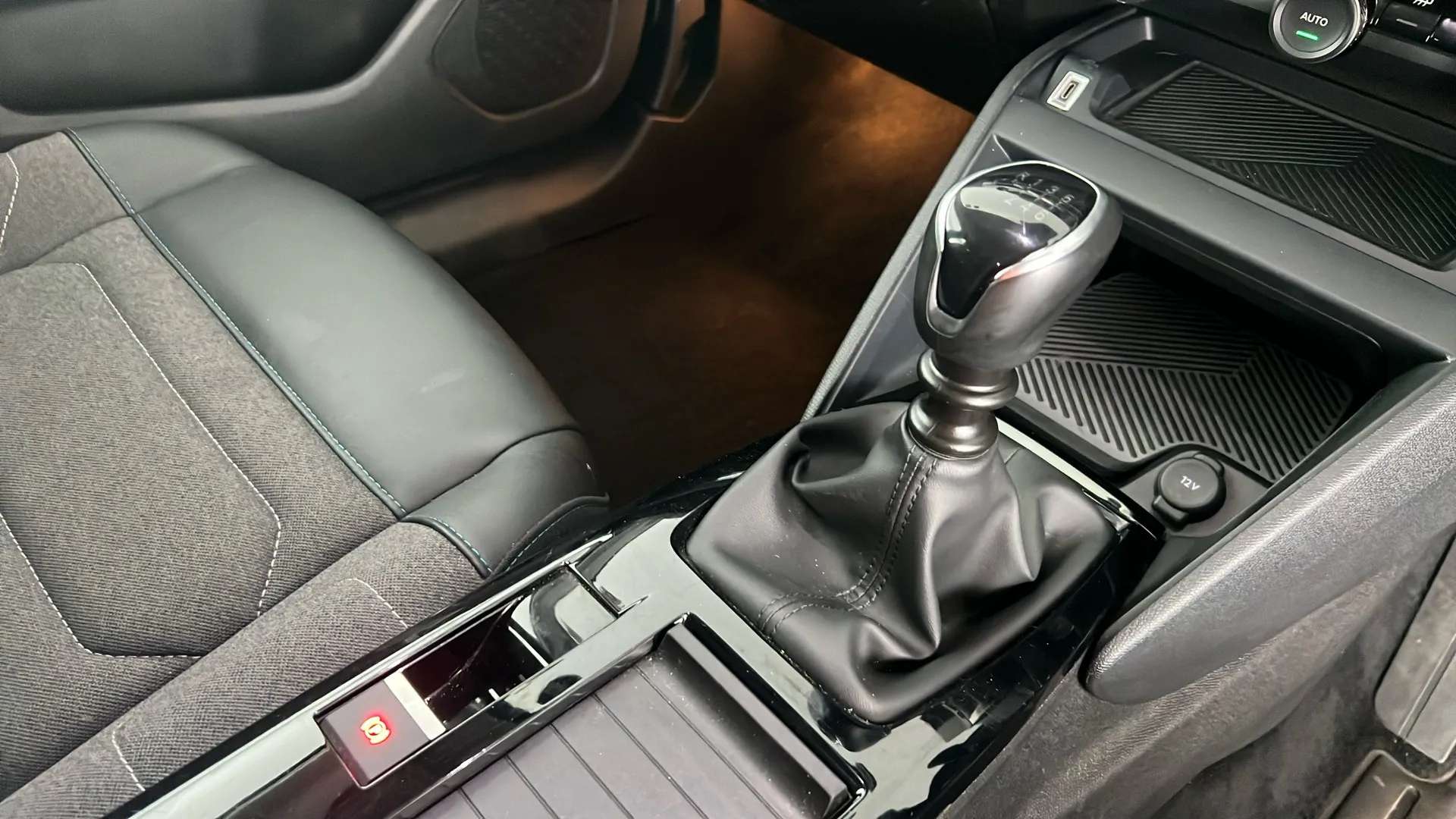 2023 CITROEN C4 2023 CITROEN C4