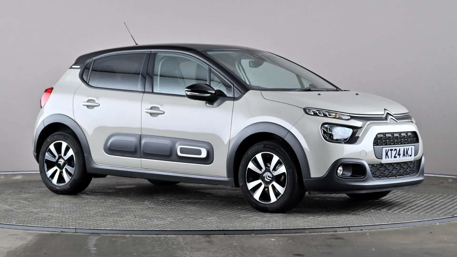 A 2024 CITROEN C3 1.2 PureTech Plus A 2024 CITROEN C3 1.2 PureTech Plus