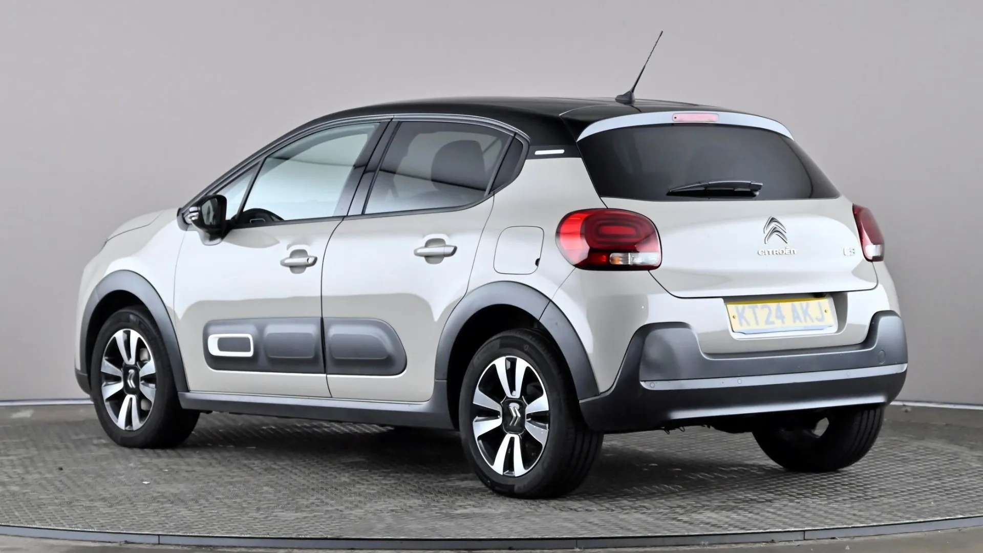 A 2024 CITROEN C3 1.2 PureTech Plus A 2024 CITROEN C3 1.2 PureTech Plus