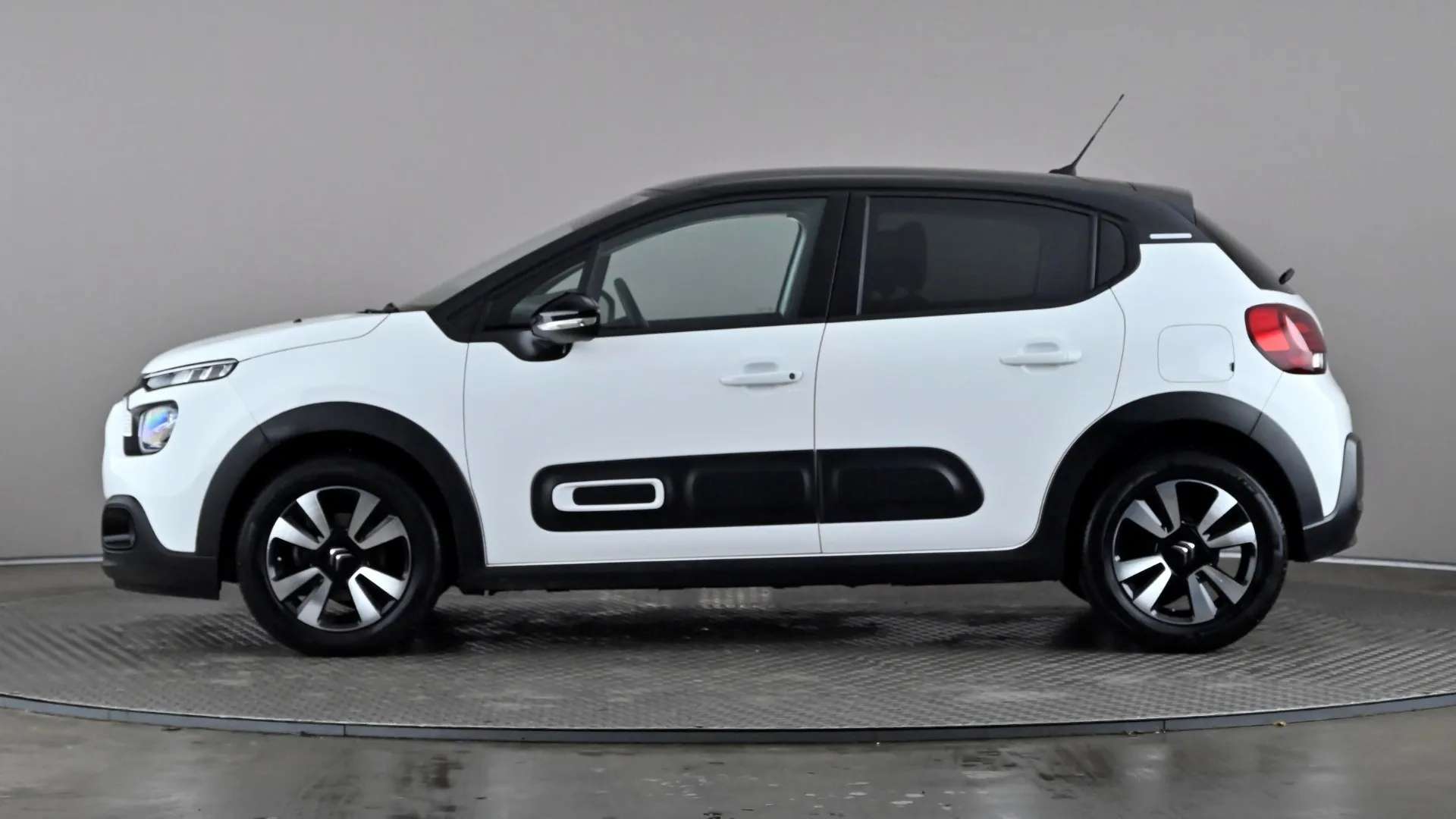 A 2024 CITROEN C3 1.2 PureTech Plus A 2024 CITROEN C3 1.2 PureTech Plus