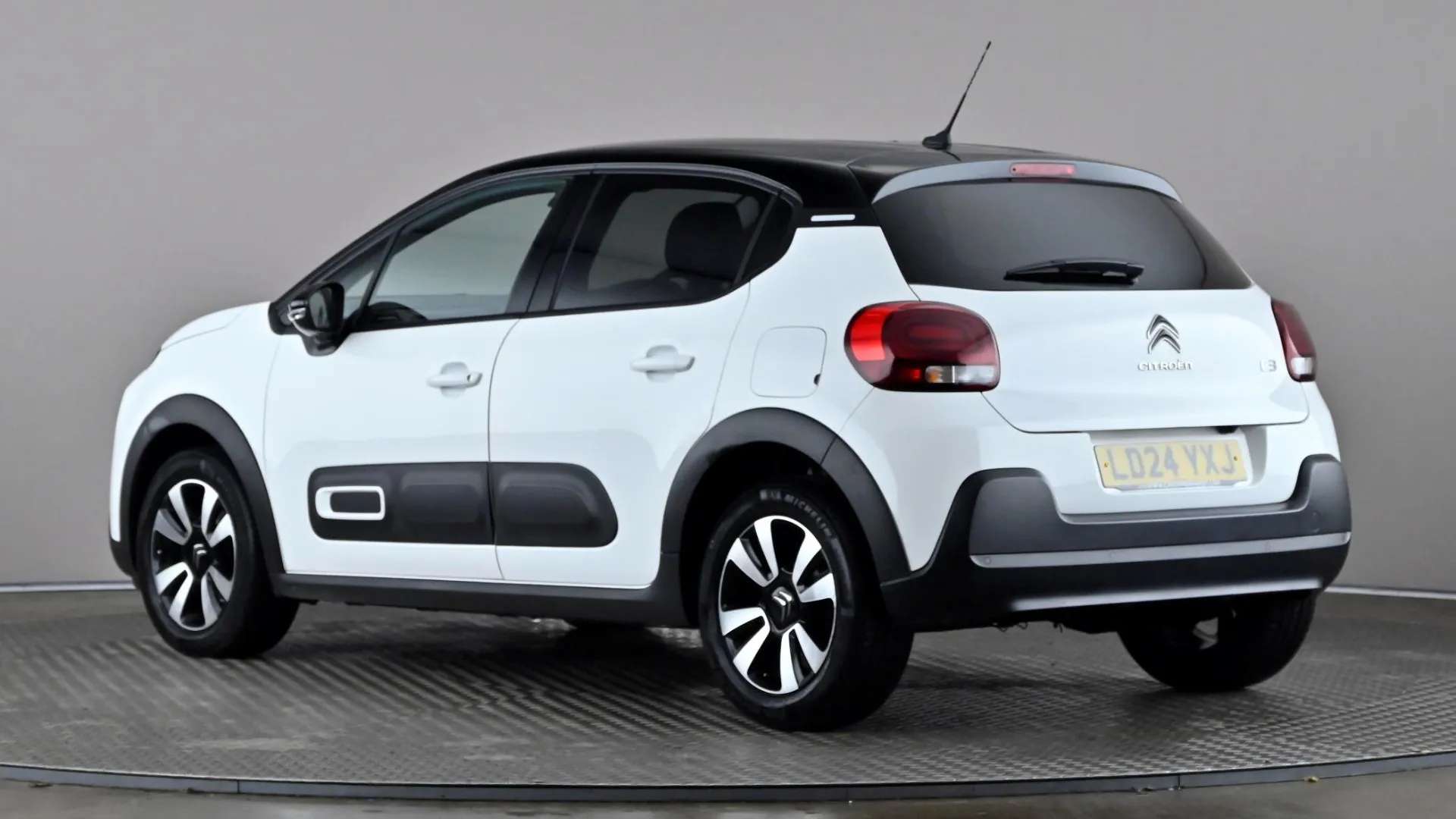 A 2024 CITROEN C3 1.2 PureTech Plus A 2024 CITROEN C3 1.2 PureTech Plus