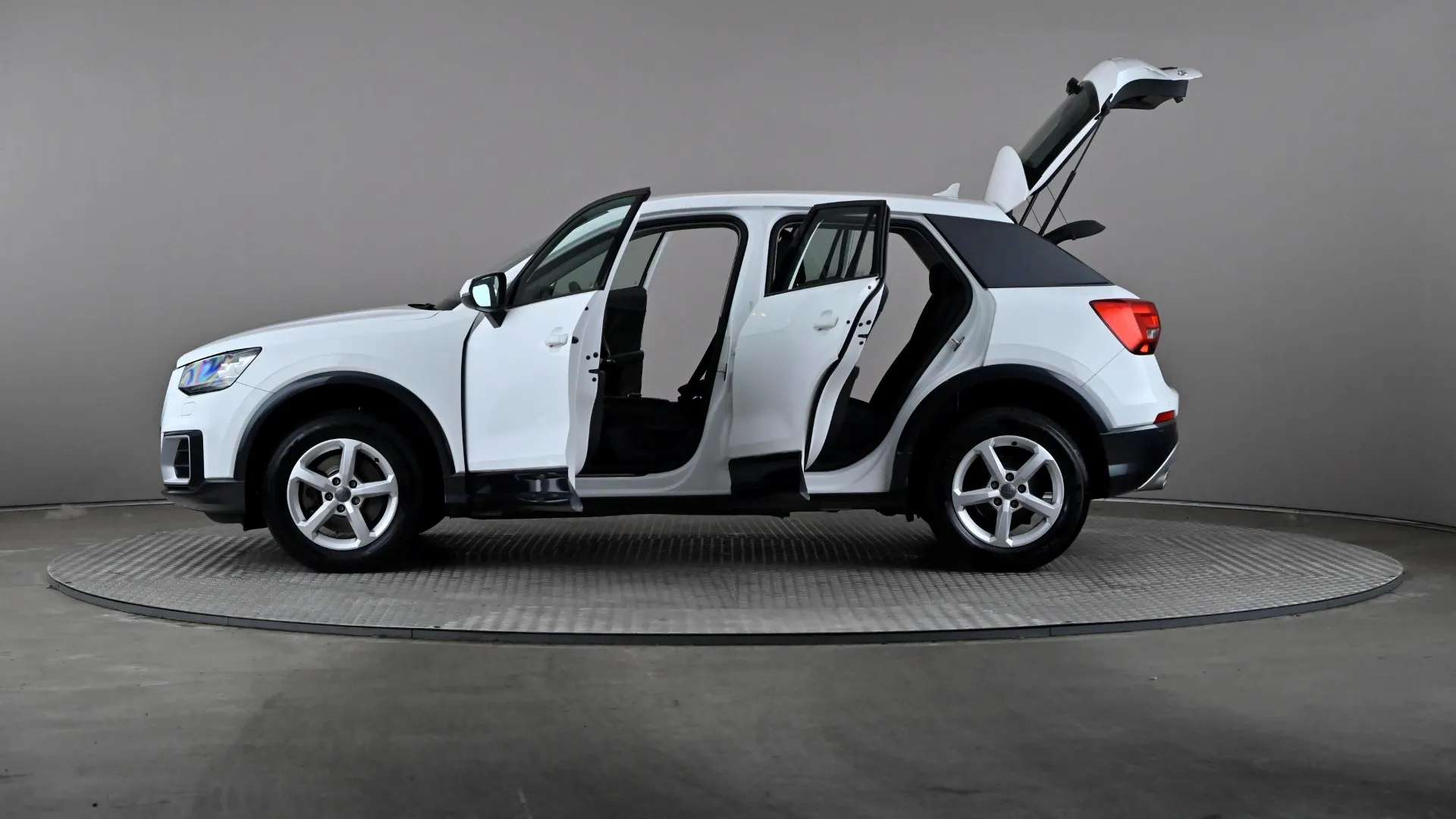 2018 AUDI Q2 2018 AUDI Q2