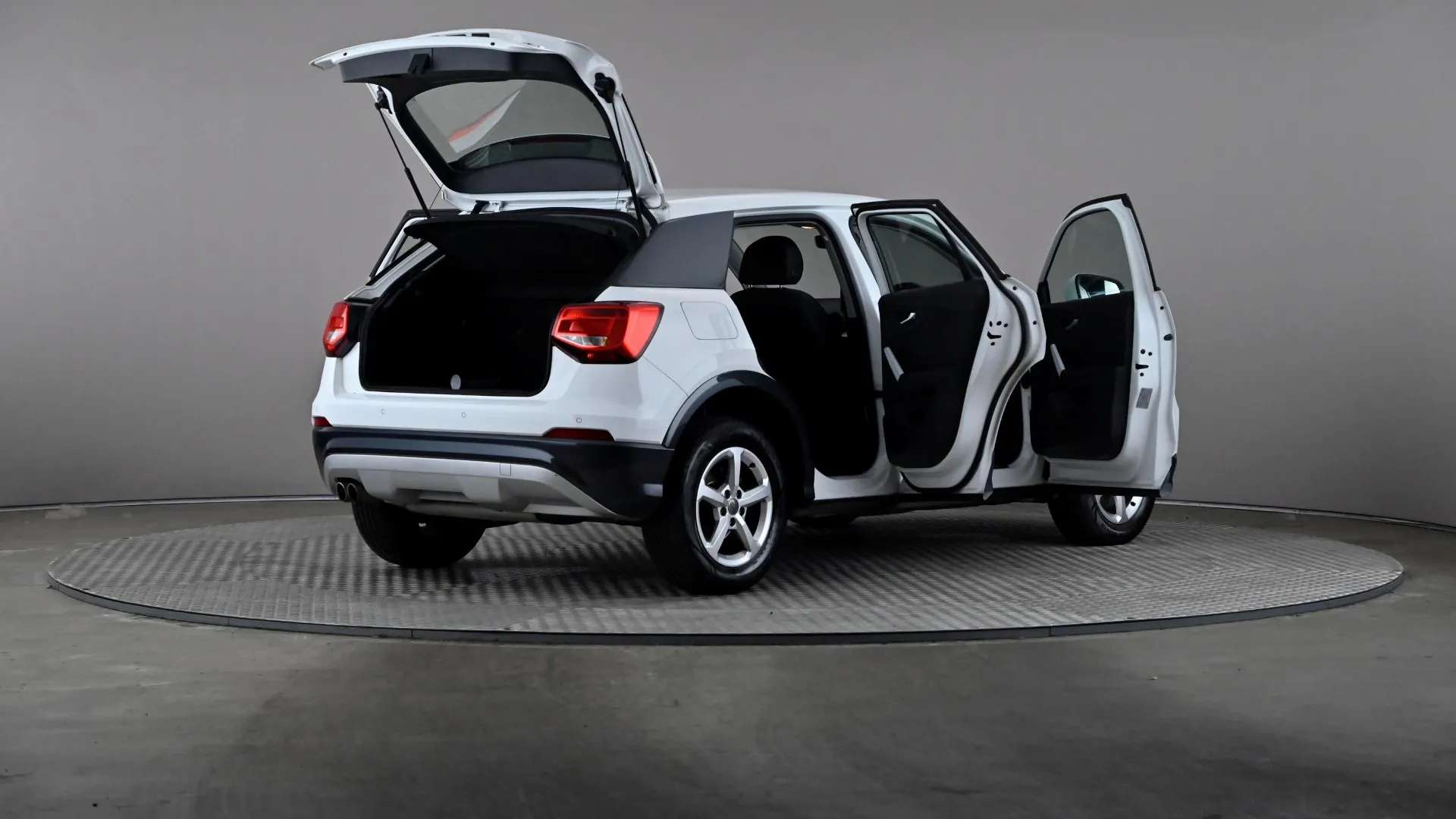 2018 AUDI Q2 2018 AUDI Q2
