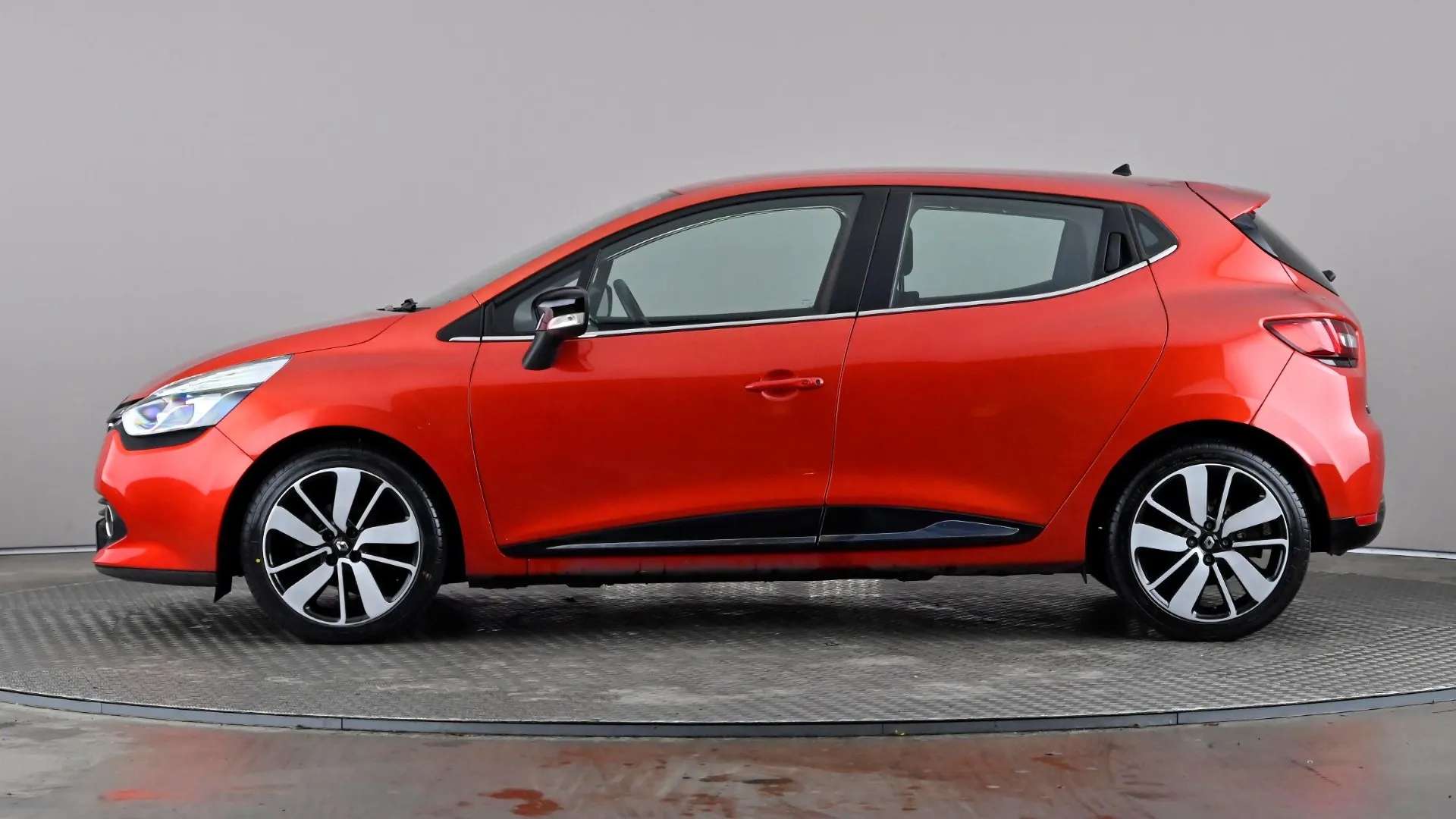 A 2016 RENAULT CLIO 1.5 dCi 90 Dynamique S Nav Auto A 2016 RENAULT CLIO 1.5 dCi 90 Dynamique S Nav Auto