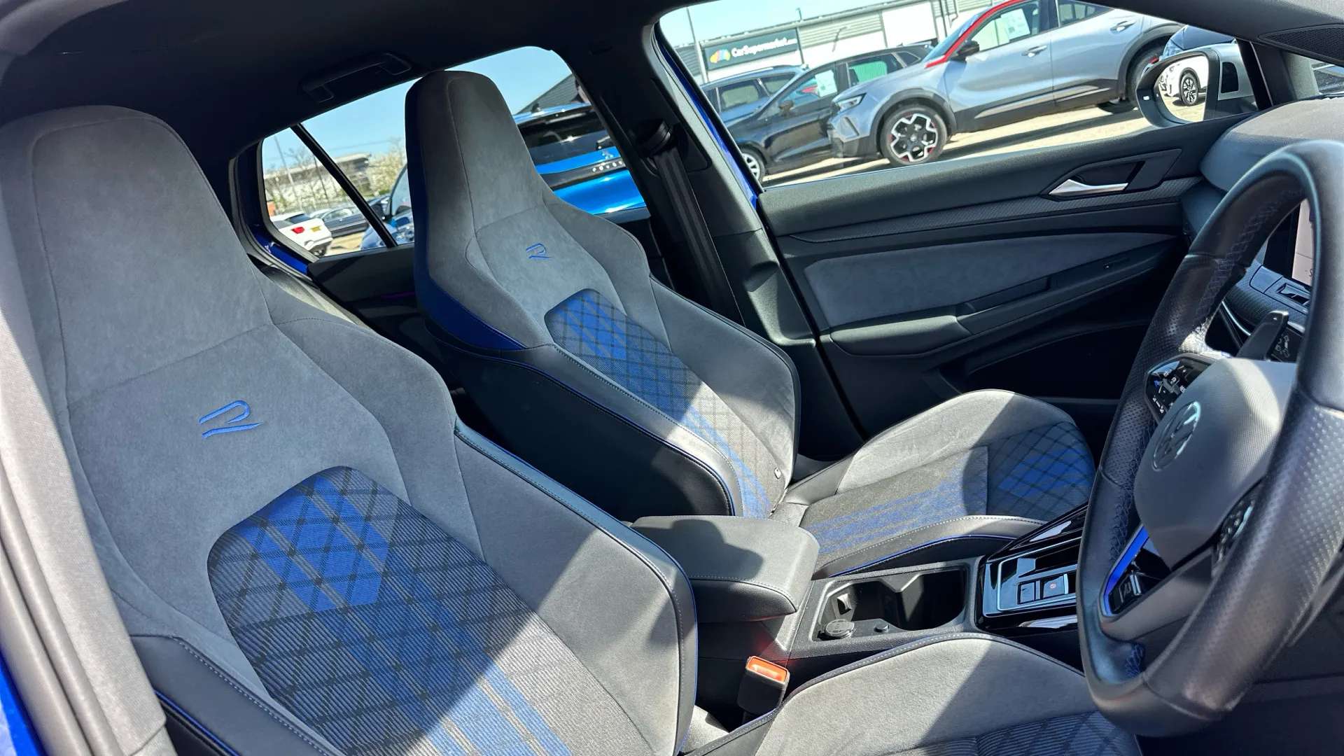 2024 VOLKSWAGEN GOLF 2024 VOLKSWAGEN GOLF