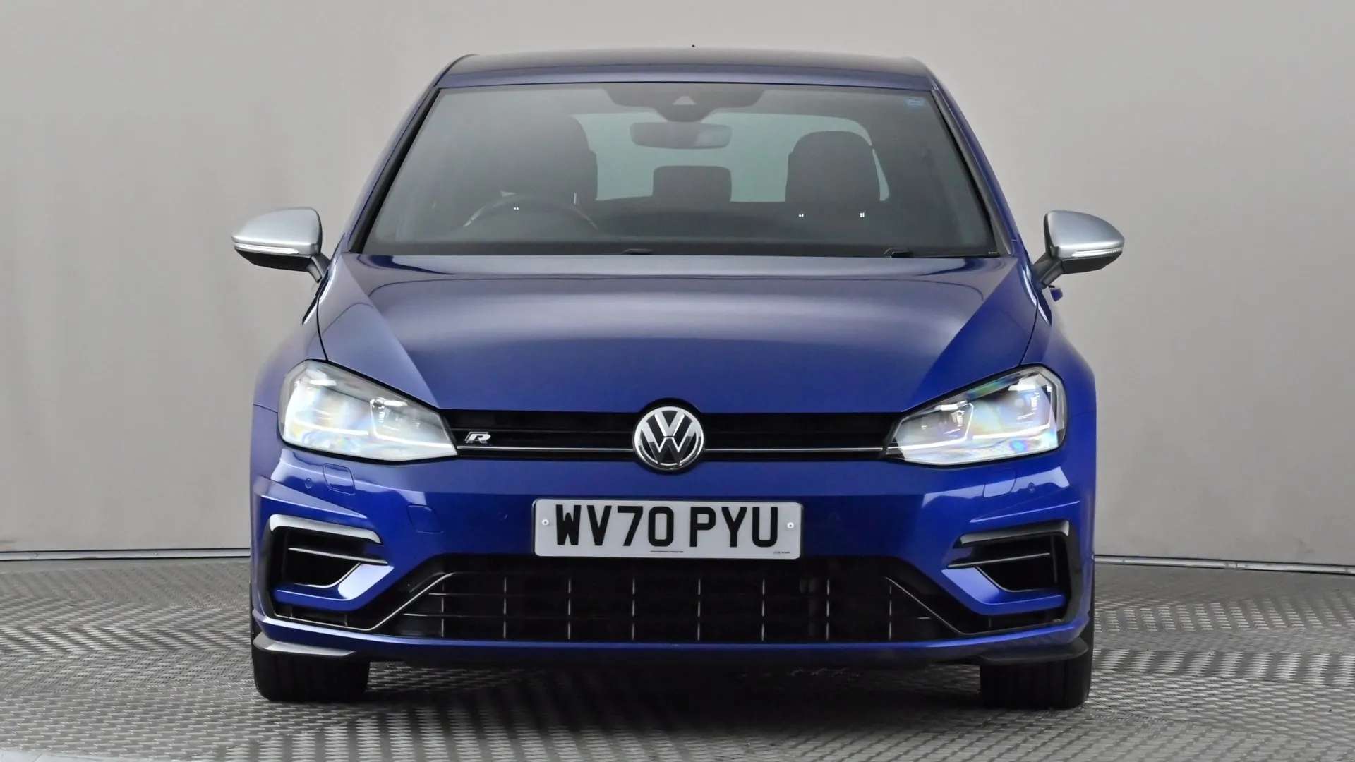A 2020 VOLKSWAGEN GOLF 2.0 TSI 300 R 4MOTION DSG A 2020 VOLKSWAGEN GOLF 2.0 TSI 300 R 4MOTION DSG