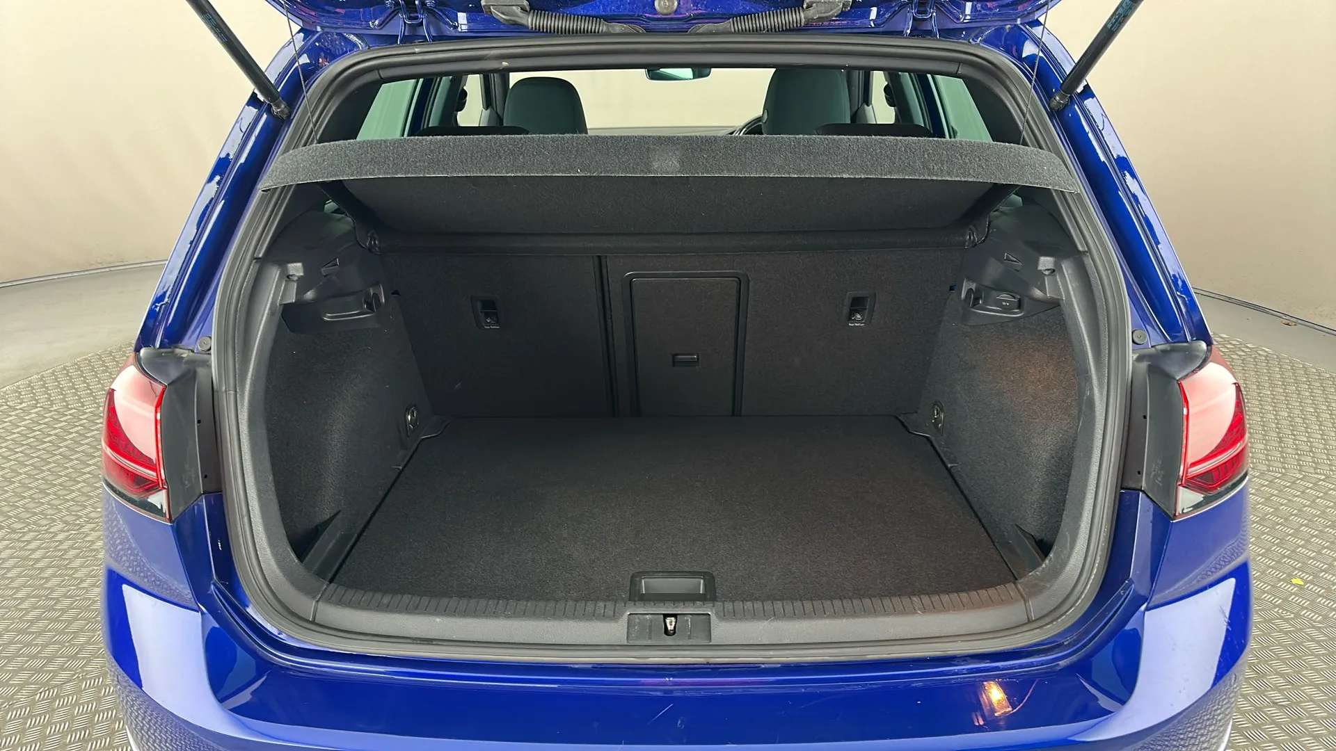 2020 VOLKSWAGEN GOLF 2020 VOLKSWAGEN GOLF