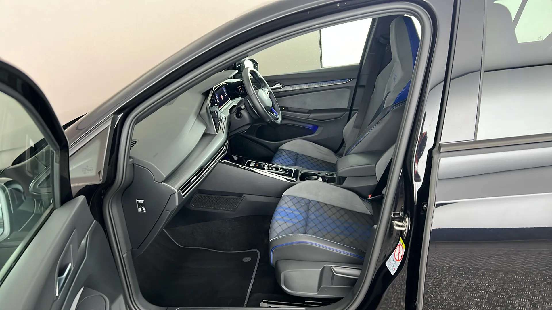 2024 VOLKSWAGEN GOLF 2024 VOLKSWAGEN GOLF