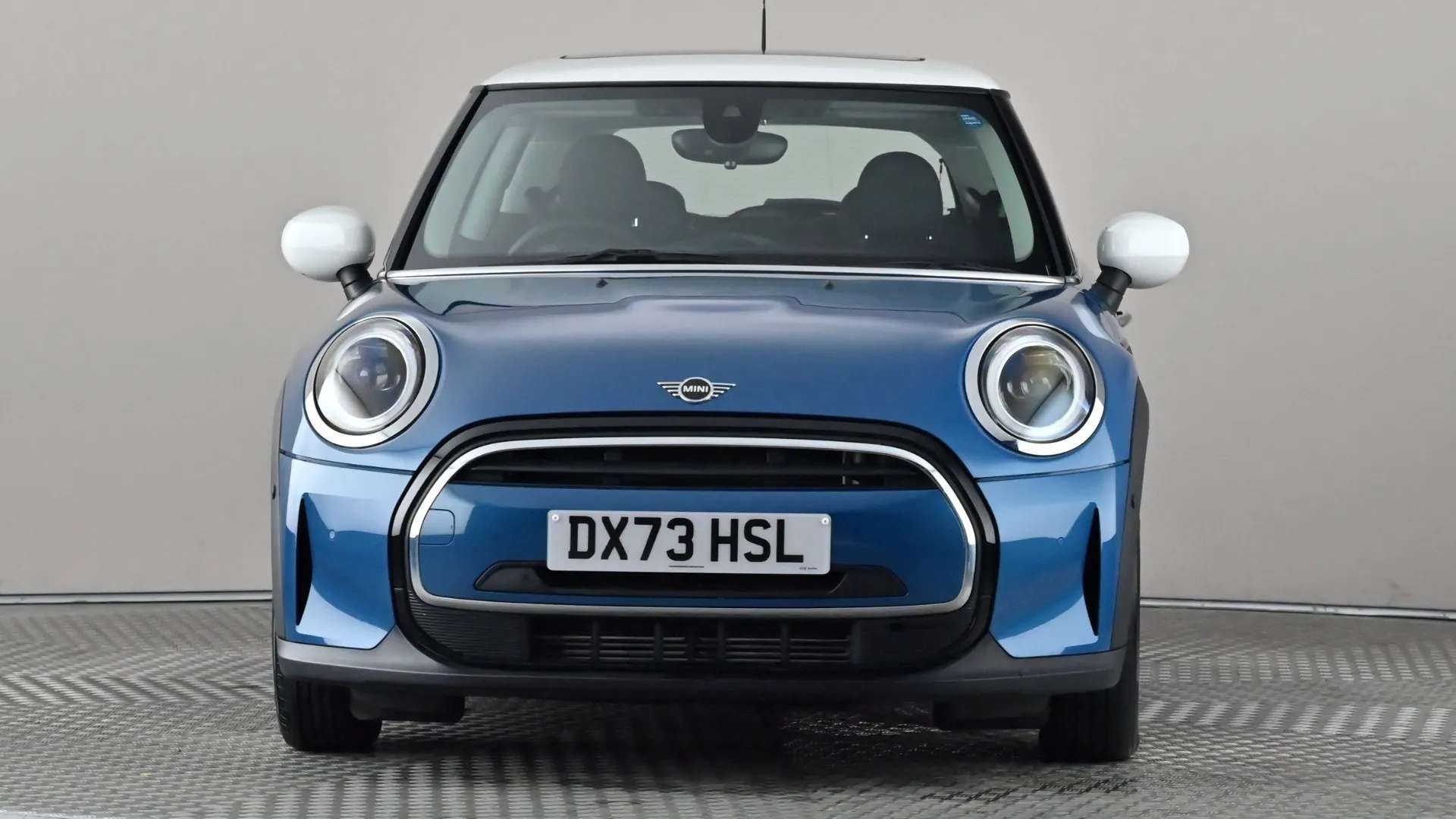 A 2023 MINI HATCH 1.5 Cooper Classic Auto A 2023 MINI HATCH 1.5 Cooper Classic Auto
