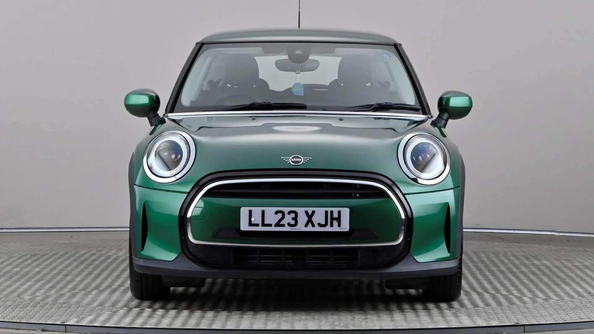 A 2023 MINI HATCH 1.5 Cooper Classic Auto A 2023 MINI HATCH 1.5 Cooper Classic Auto