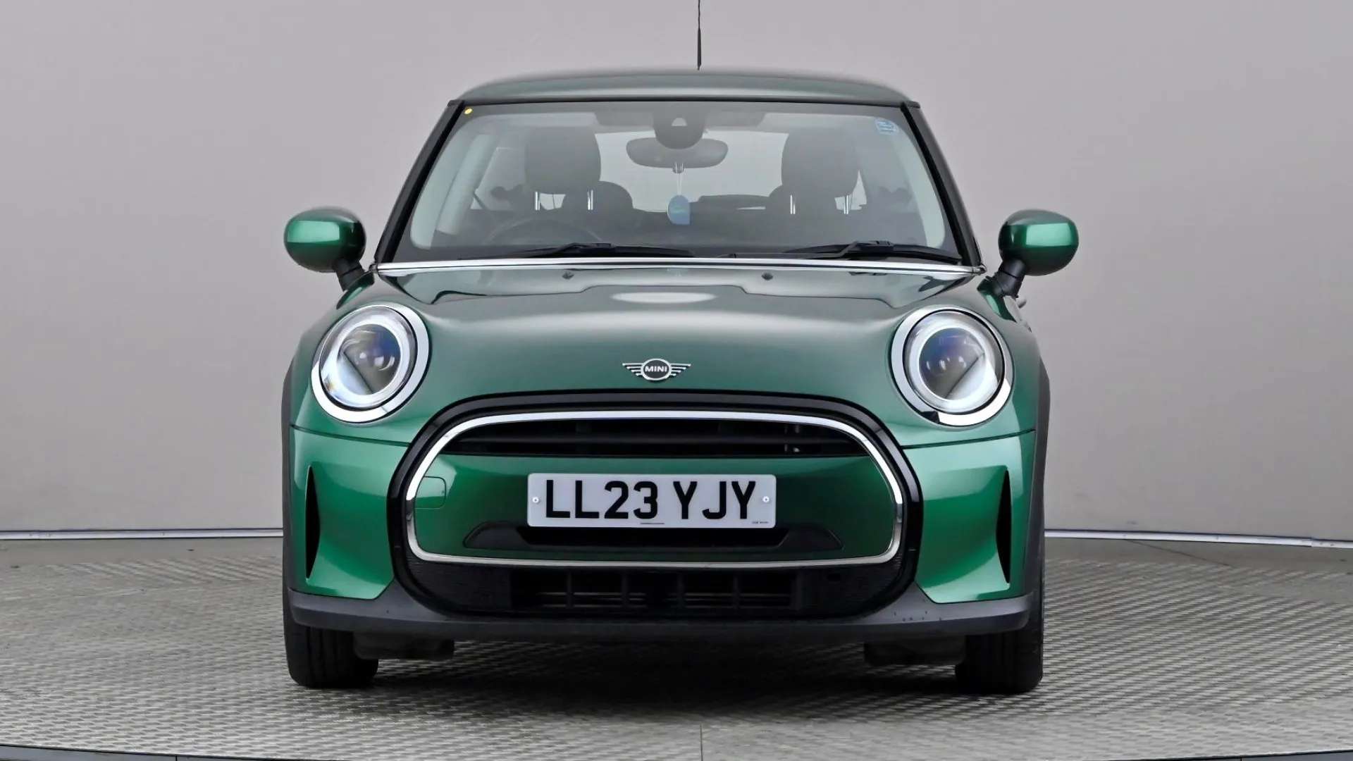 A 2023 MINI HATCH 1.5 Cooper Classic Auto A 2023 MINI HATCH 1.5 Cooper Classic Auto