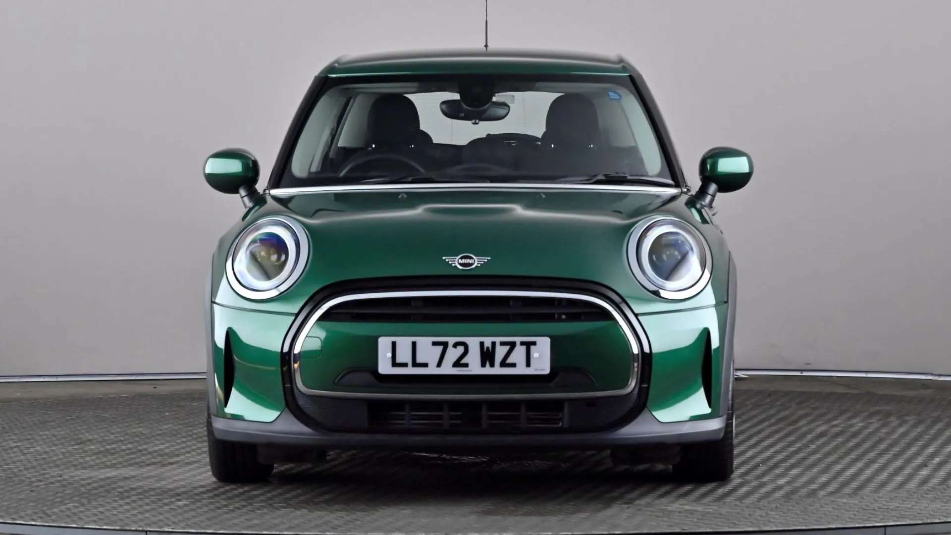 A 2022 MINI HATCH 1.5 Cooper Classic Auto A 2022 MINI HATCH 1.5 Cooper Classic Auto