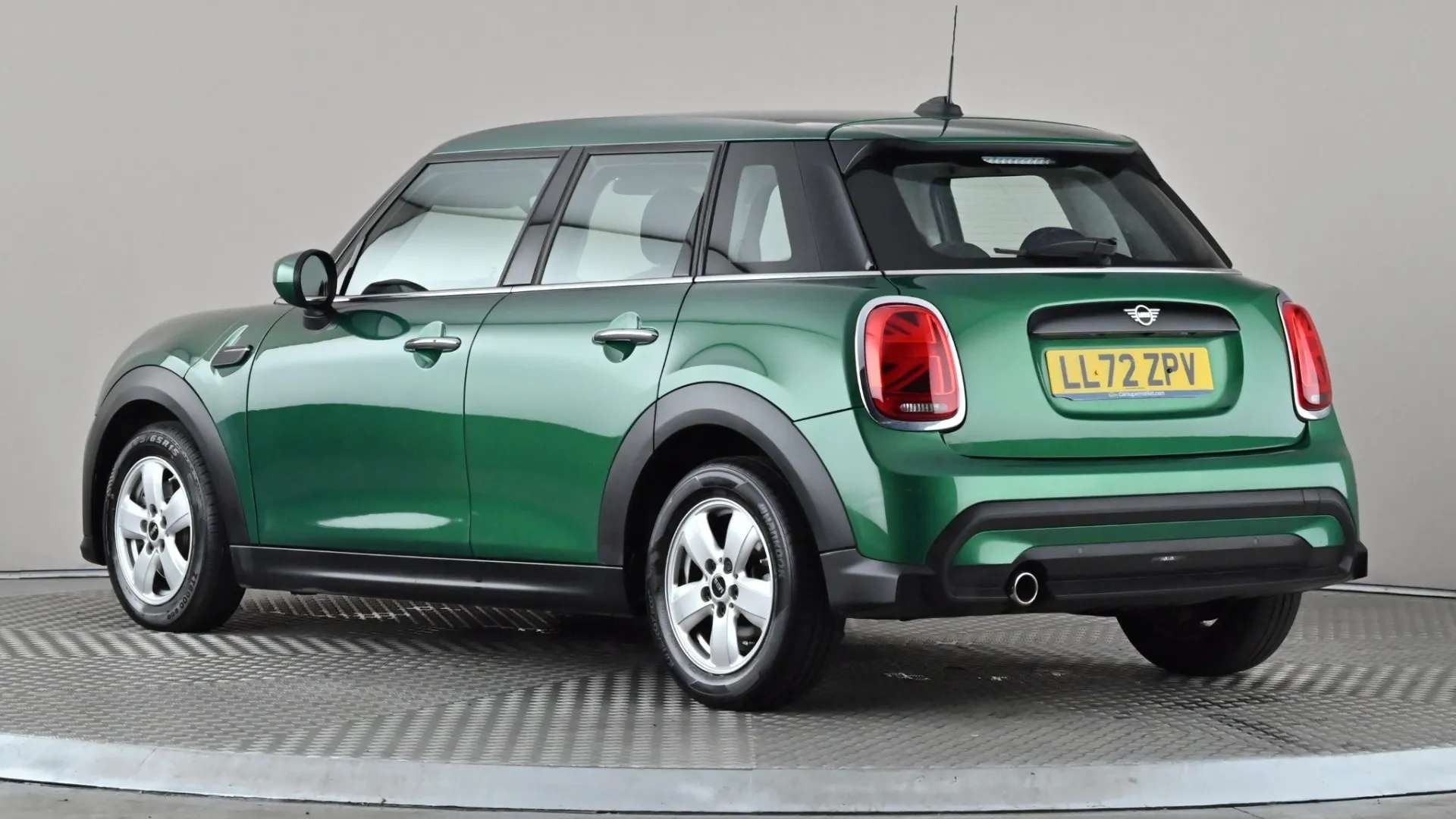 A 2022 MINI HATCH 1.5 Cooper Classic Auto A 2022 MINI HATCH 1.5 Cooper Classic Auto