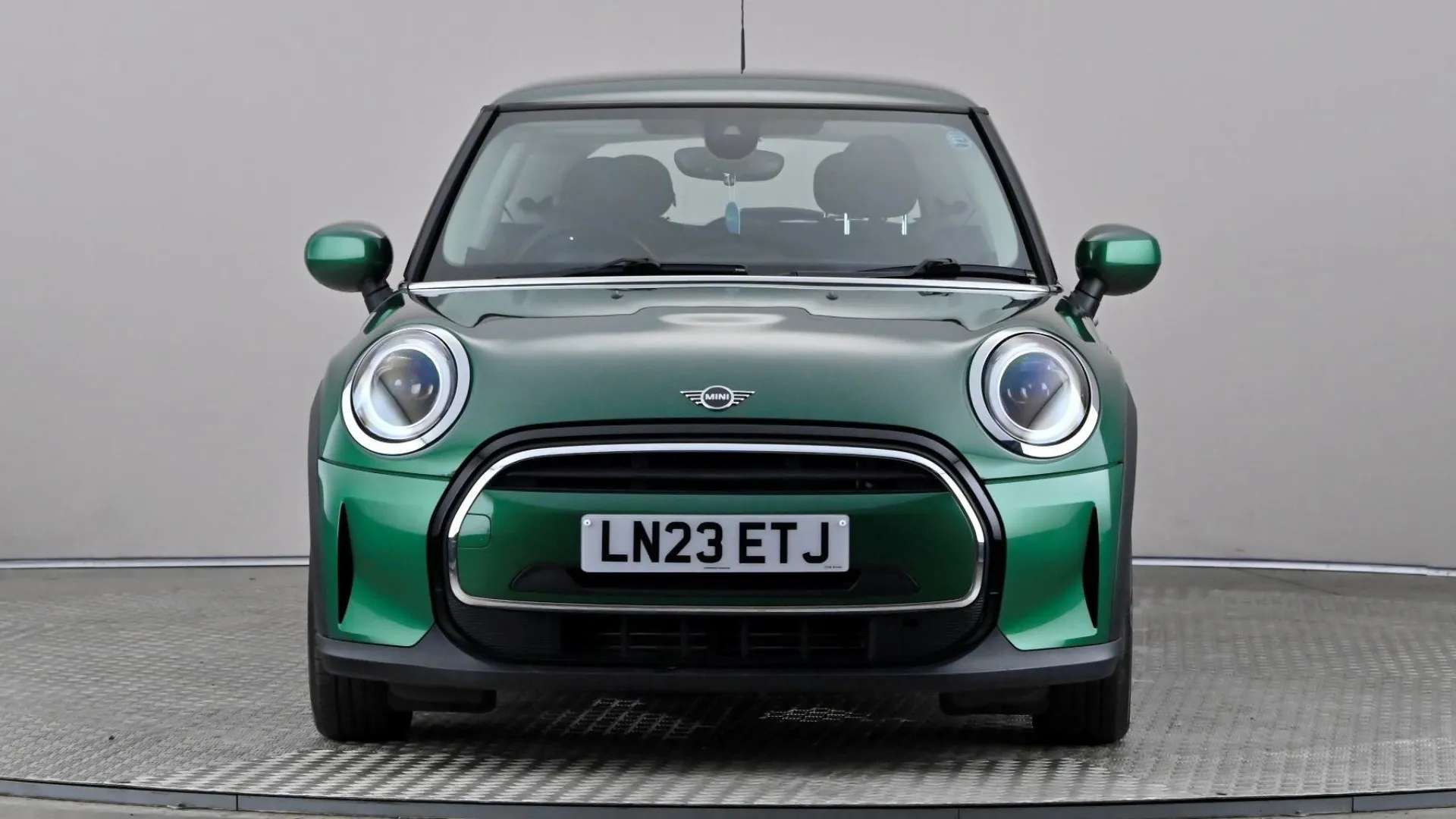 A 2023 MINI HATCH 1.5 Cooper Classic Auto A 2023 MINI HATCH 1.5 Cooper Classic Auto