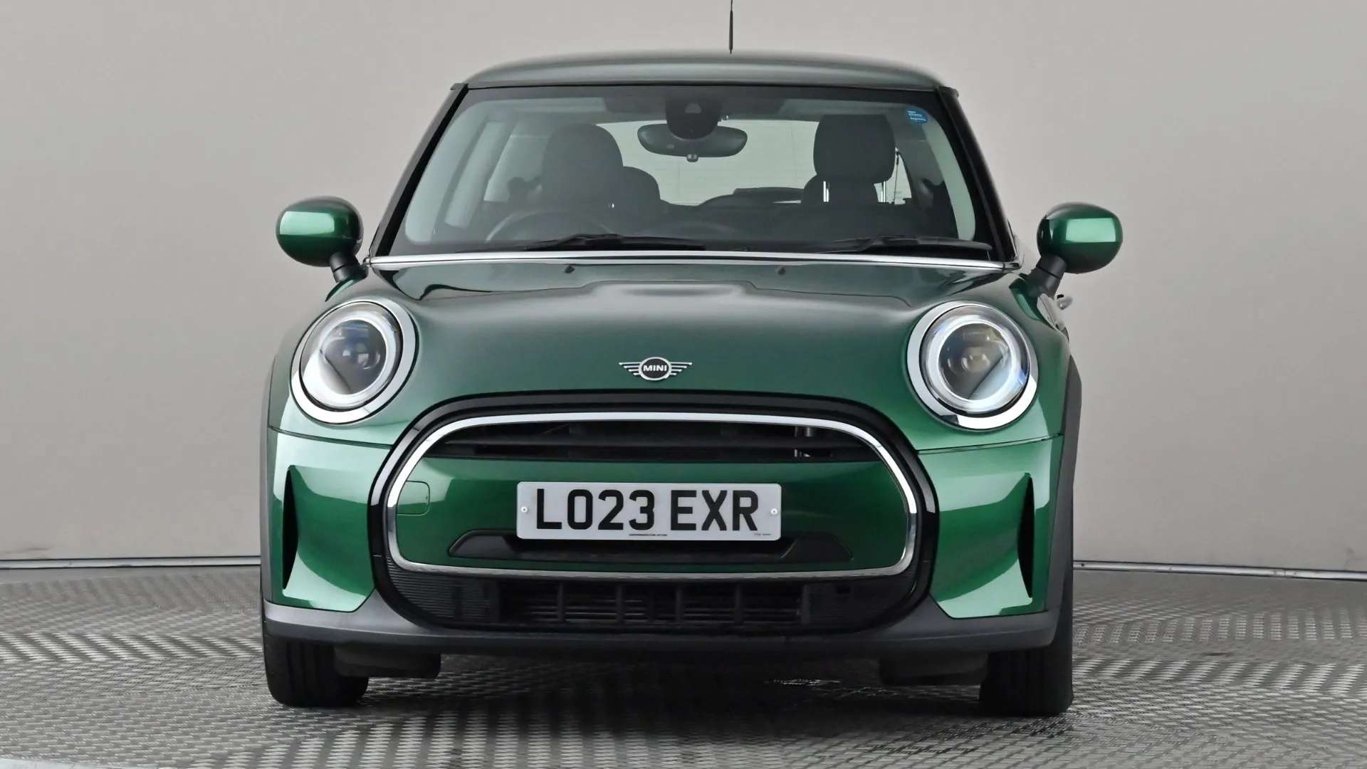A 2023 MINI HATCH 1.5 Cooper Classic Auto A 2023 MINI HATCH 1.5 Cooper Classic Auto