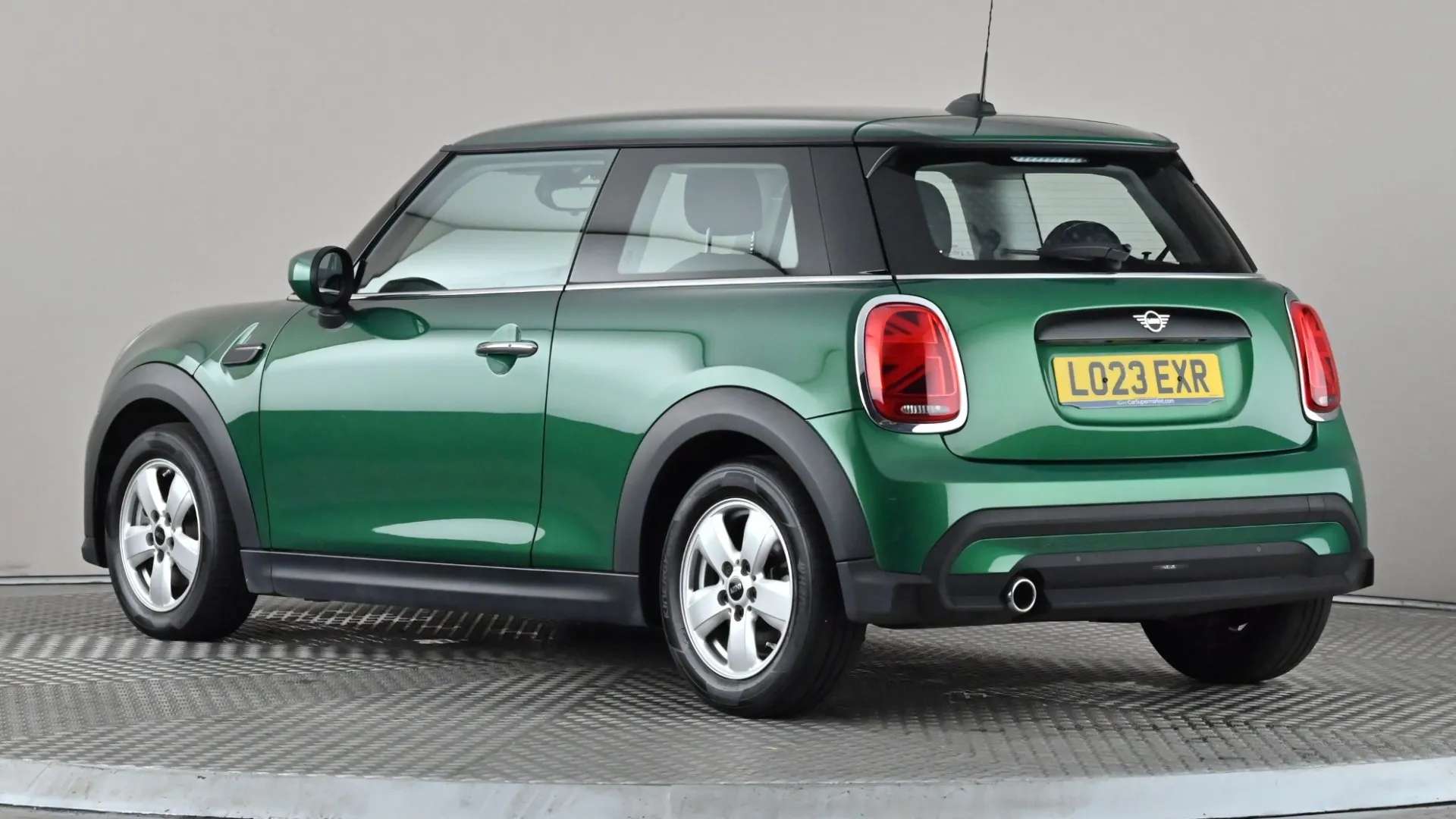 A 2023 MINI HATCH 1.5 Cooper Classic Auto A 2023 MINI HATCH 1.5 Cooper Classic Auto
