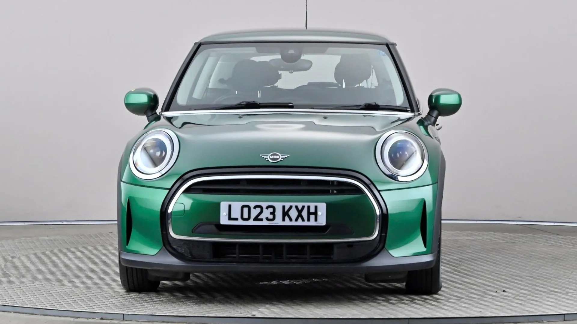 A 2023 MINI HATCH 1.5 Cooper Classic Auto A 2023 MINI HATCH 1.5 Cooper Classic Auto