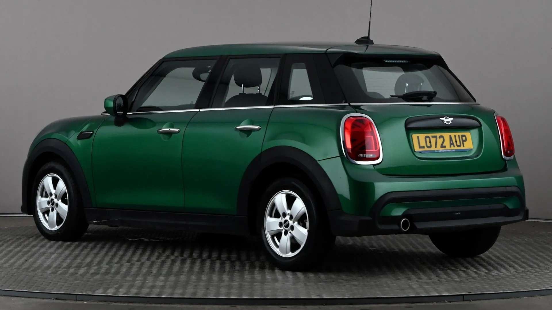 A 2022 MINI HATCH 1.5 Cooper Classic Auto A 2022 MINI HATCH 1.5 Cooper Classic Auto