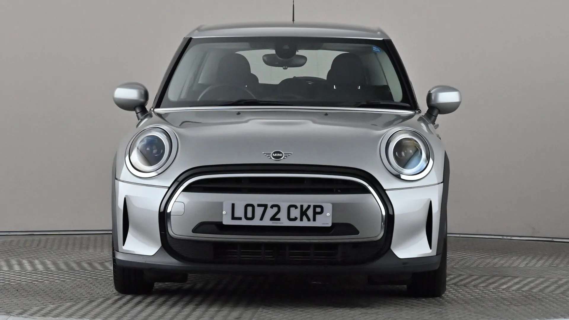 A 2022 MINI HATCH 1.5 Cooper Classic Auto A 2022 MINI HATCH 1.5 Cooper Classic Auto