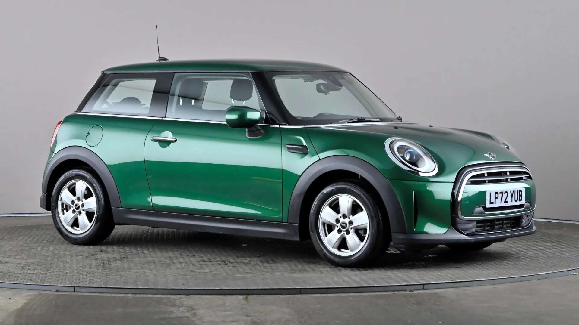 A 2023 MINI HATCH 1.5 Cooper Classic Auto A 2023 MINI HATCH 1.5 Cooper Classic Auto