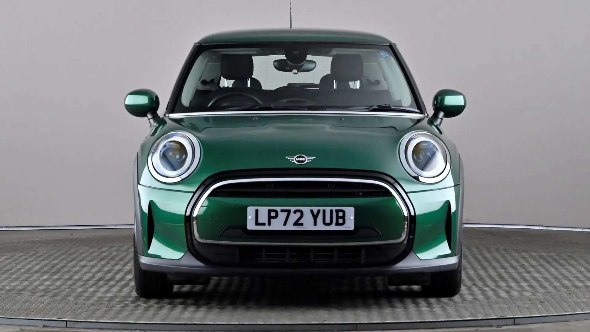 A 2023 MINI HATCH 1.5 Cooper Classic Auto A 2023 MINI HATCH 1.5 Cooper Classic Auto