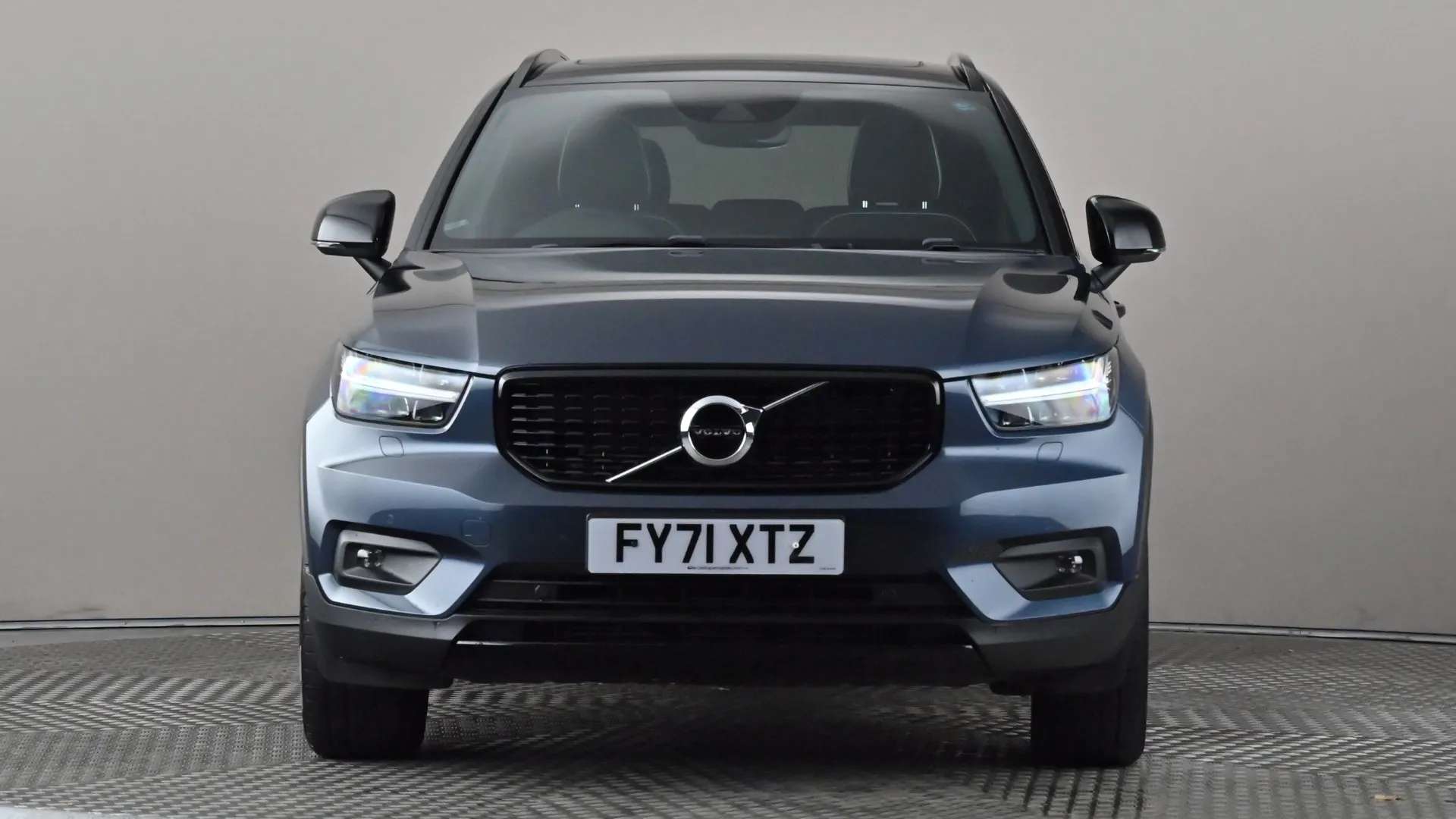 A 2021 VOLVO XC40 1.5 T5 Recharge PHEV R DESIGN Auto A 2021 VOLVO XC40 1.5 T5 Recharge PHEV R DESIGN Auto