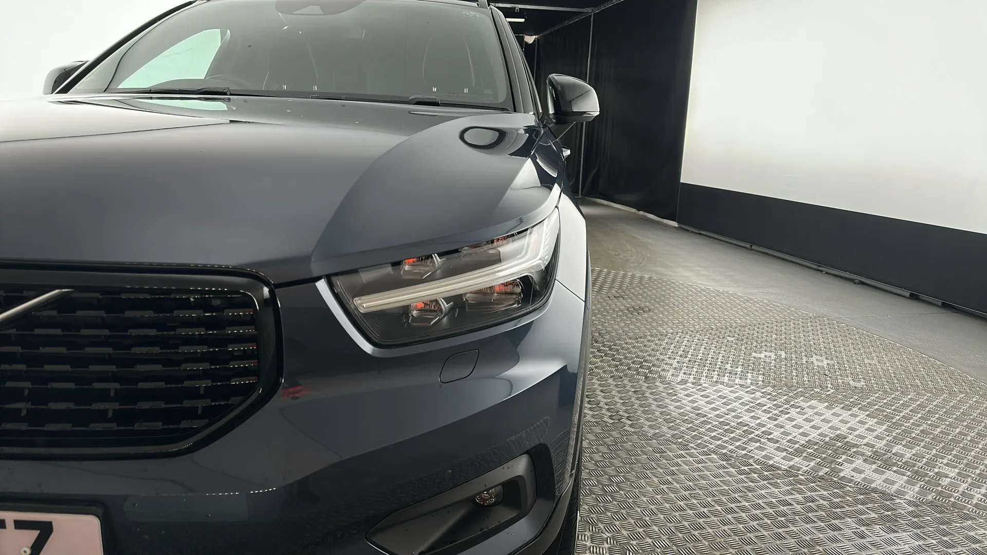 2021 VOLVO XC40 2021 VOLVO XC40