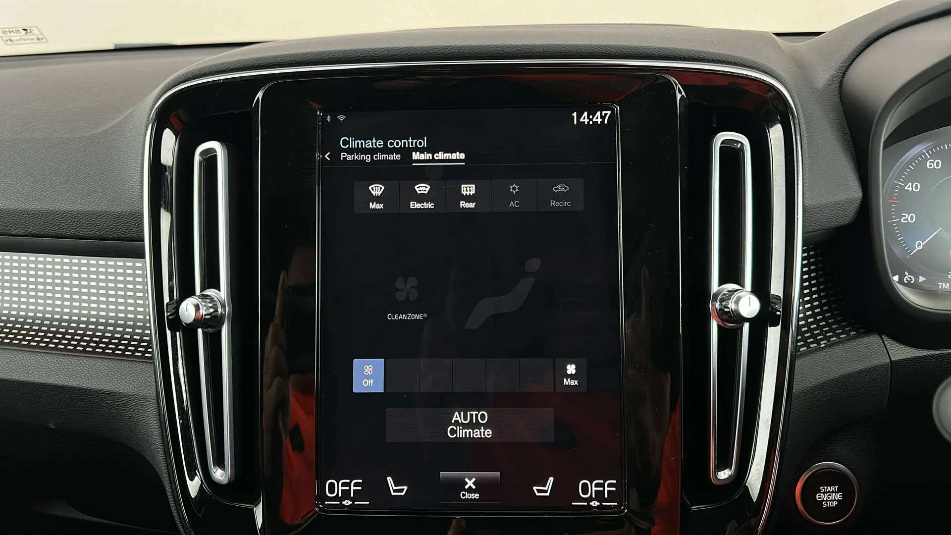 2021 VOLVO XC40 2021 VOLVO XC40