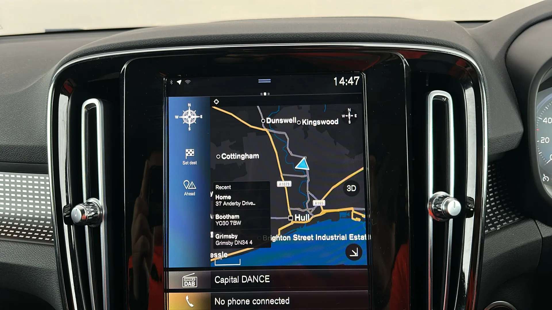 2021 VOLVO XC40 2021 VOLVO XC40