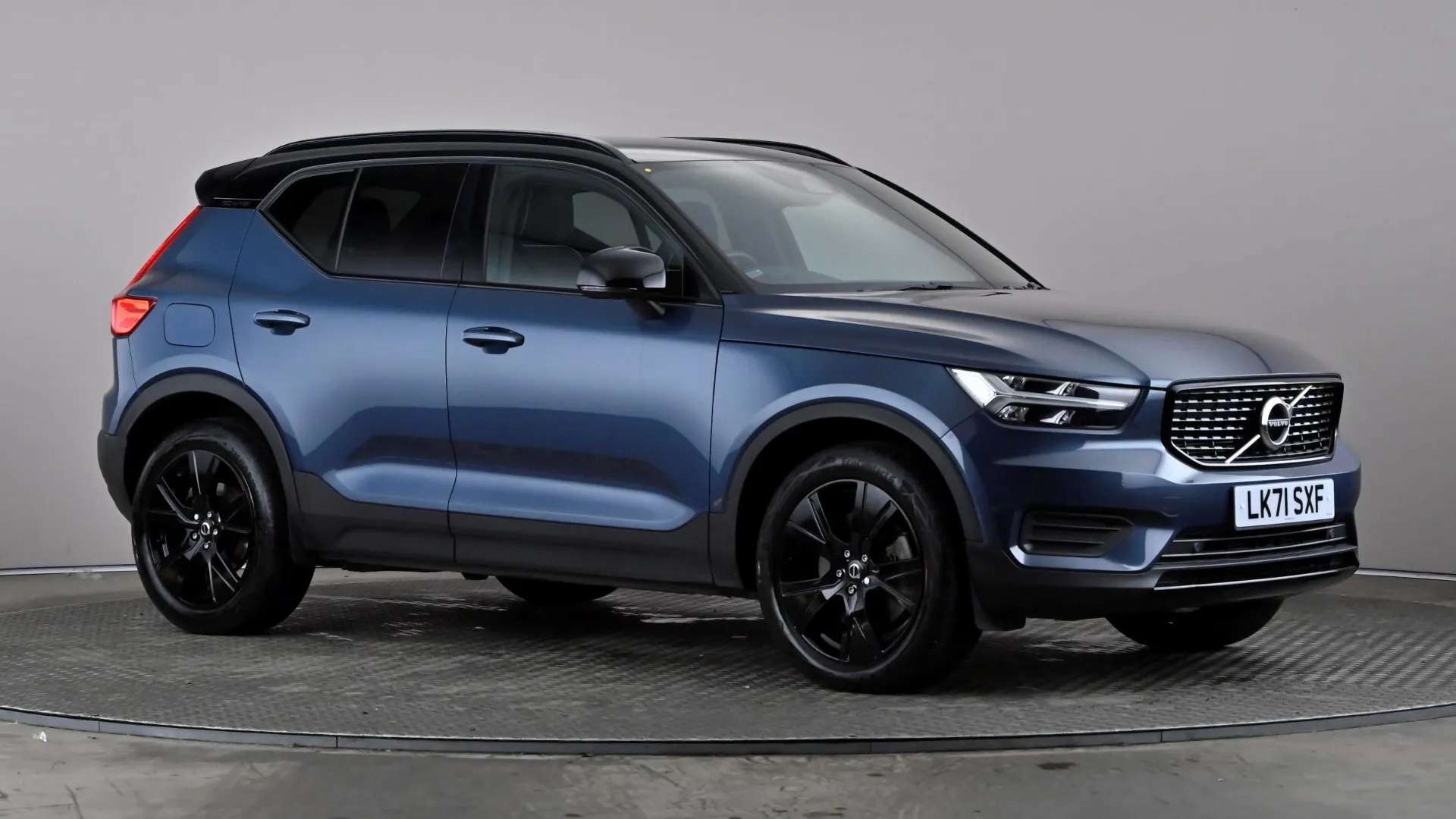 A 2021 VOLVO XC40 1.5 T4 Recharge PHEV R DESIGN Auto A 2021 VOLVO XC40 1.5 T4 Recharge PHEV R DESIGN Auto