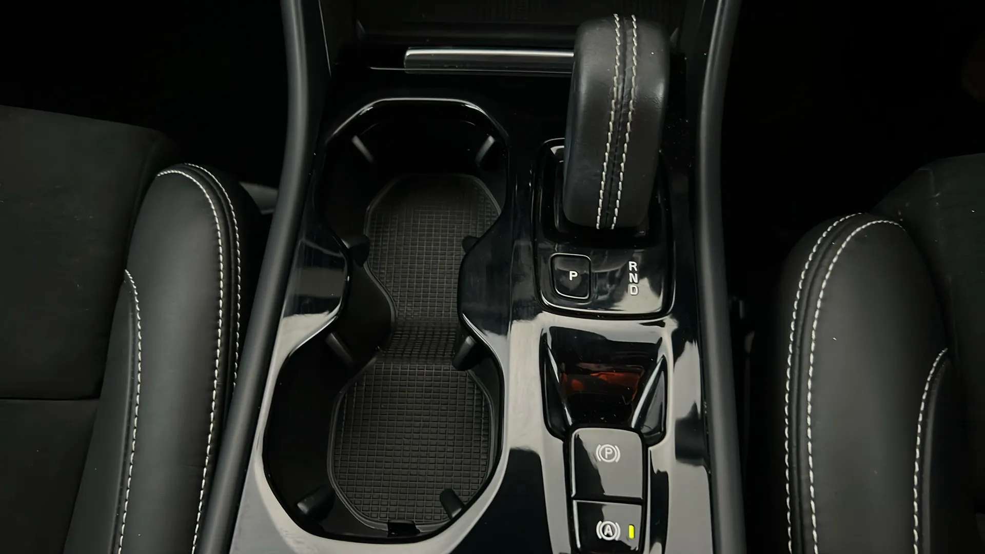 2021 VOLVO XC40 2021 VOLVO XC40