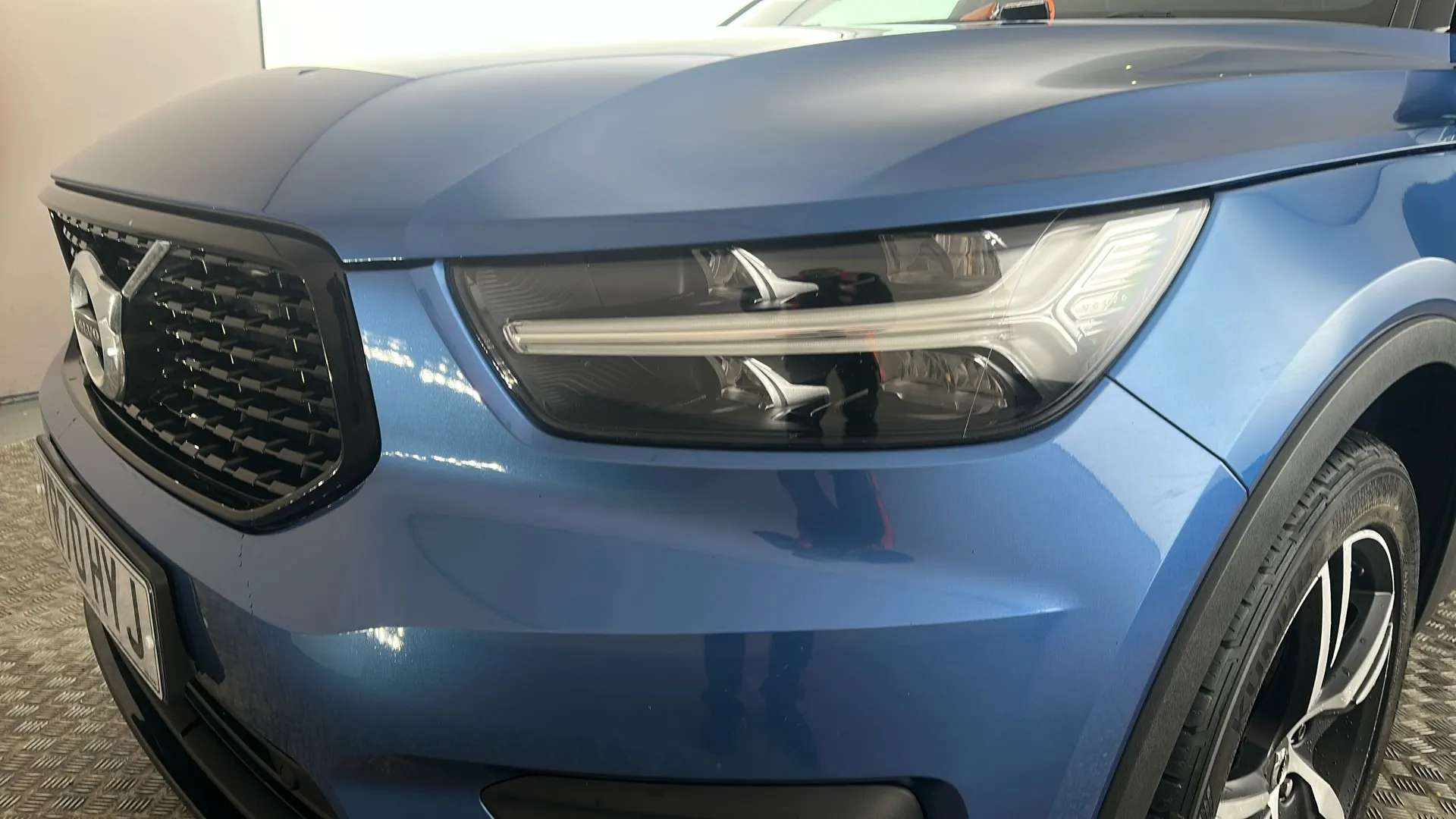 2020 VOLVO XC40 2020 VOLVO XC40