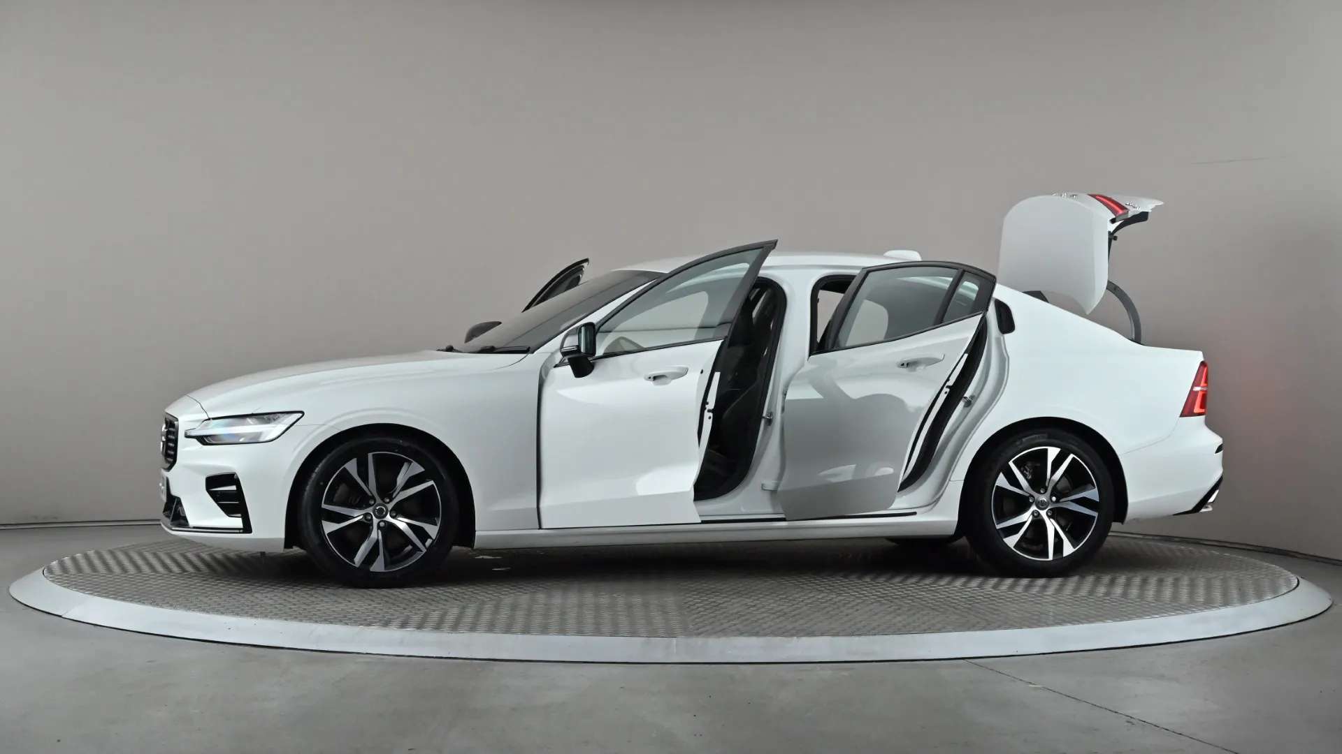 2022 VOLVO S60 2022 VOLVO S60