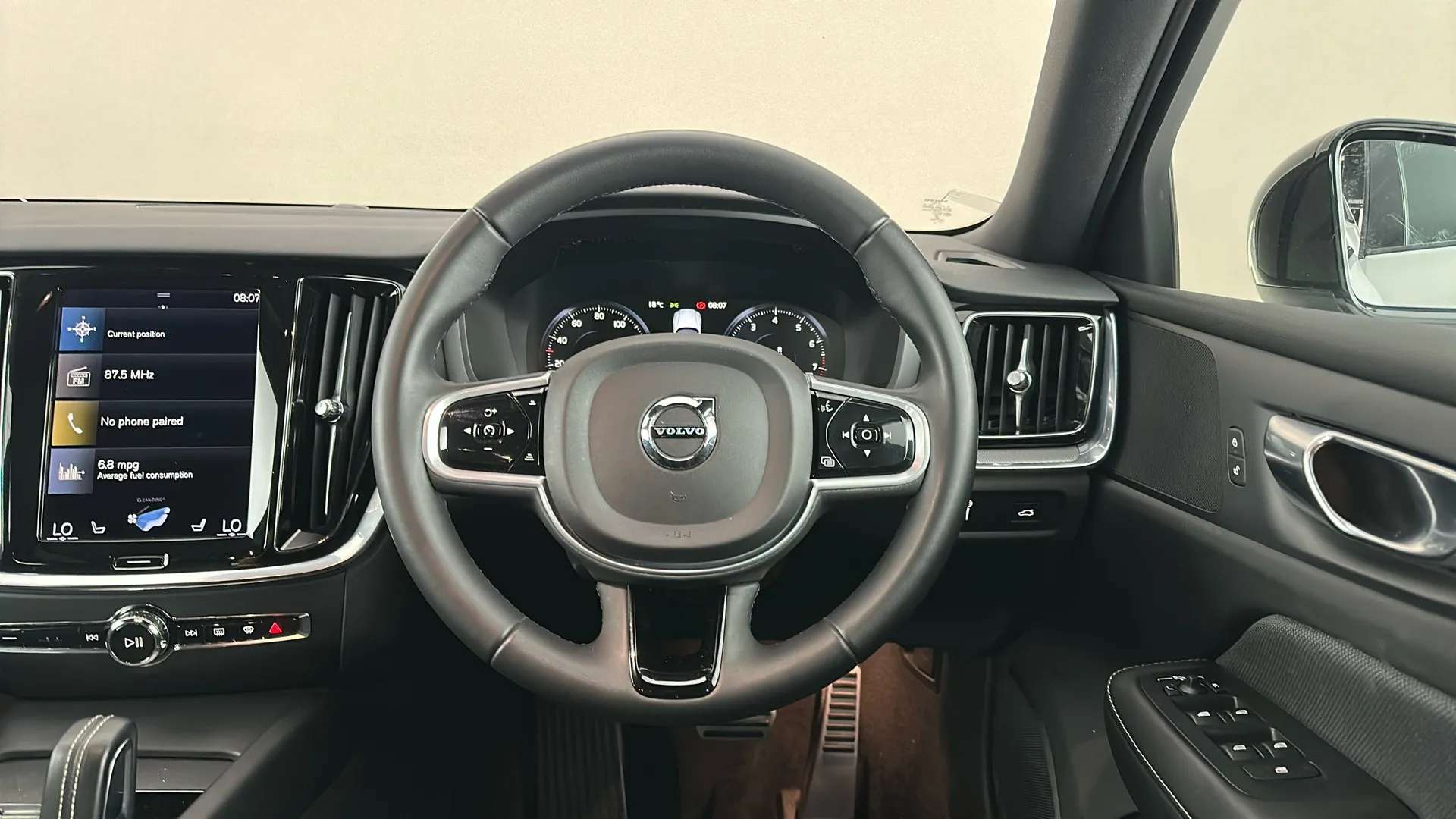 2022 VOLVO S60 2022 VOLVO S60
