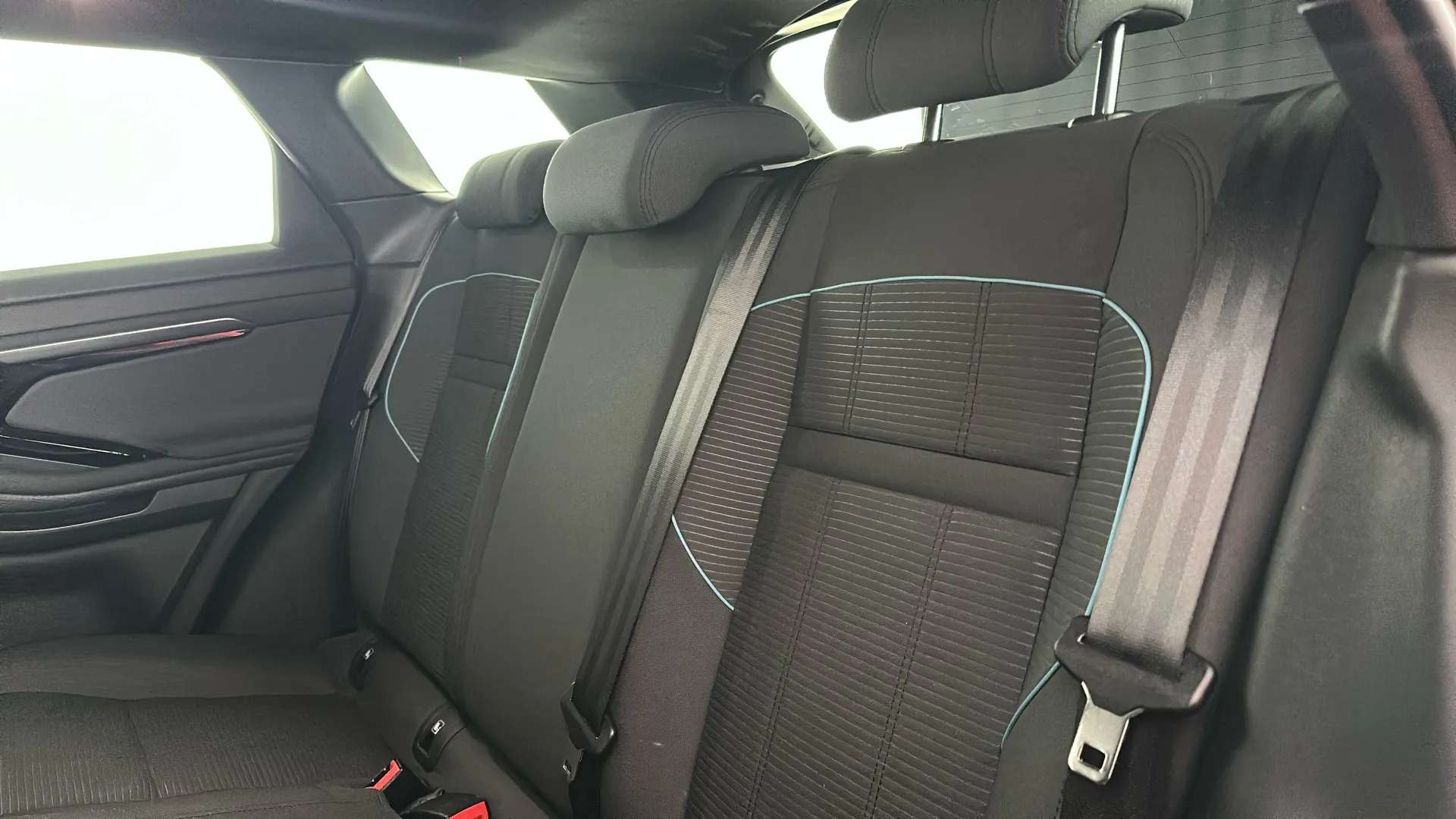 2019 LAND ROVER RANGE ROVER EVOQUE 2019 LAND ROVER RANGE ROVER EVOQUE