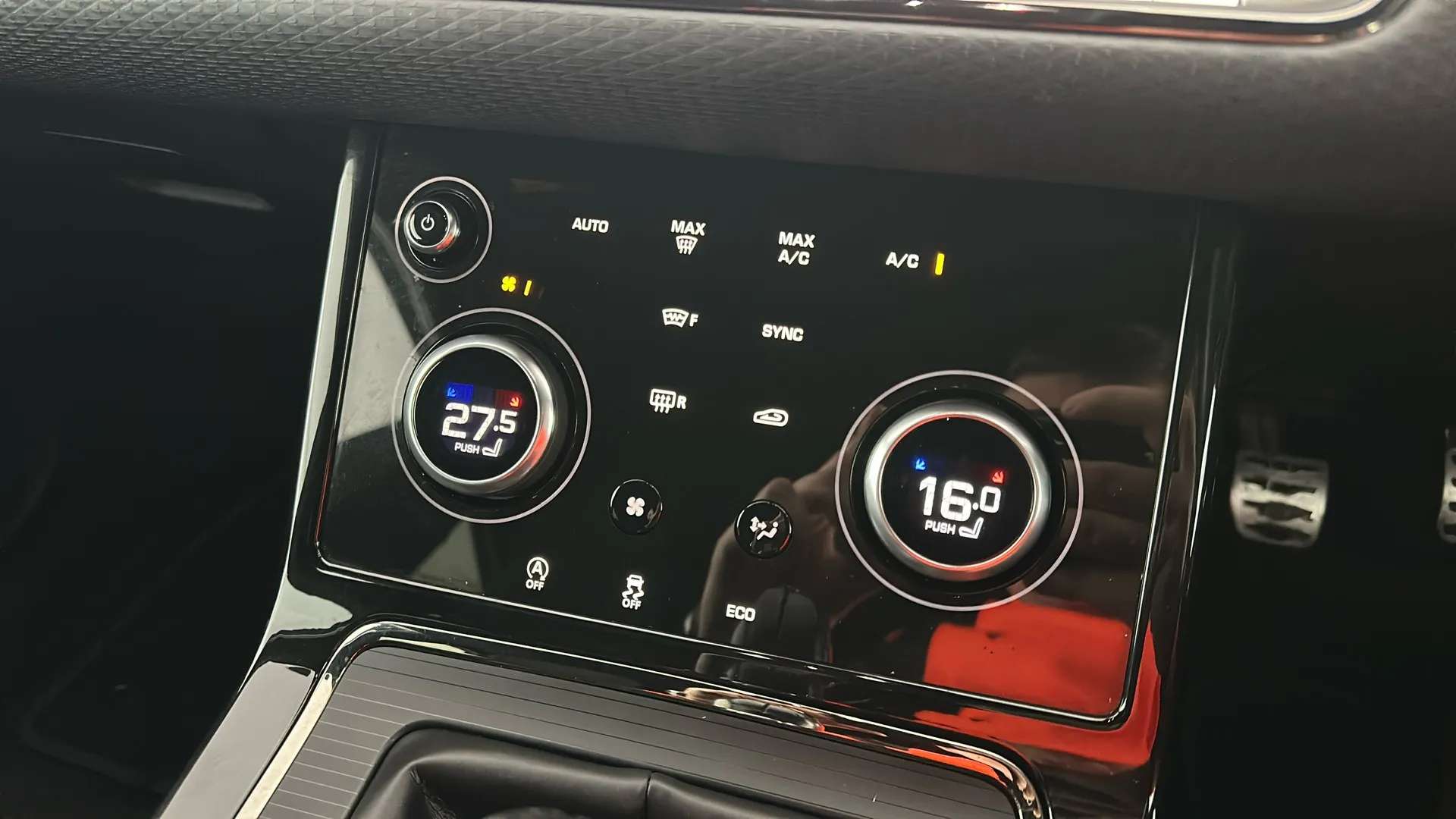 2019 LAND ROVER RANGE ROVER EVOQUE 2019 LAND ROVER RANGE ROVER EVOQUE